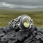 Romantic Celtic Knot Ring
