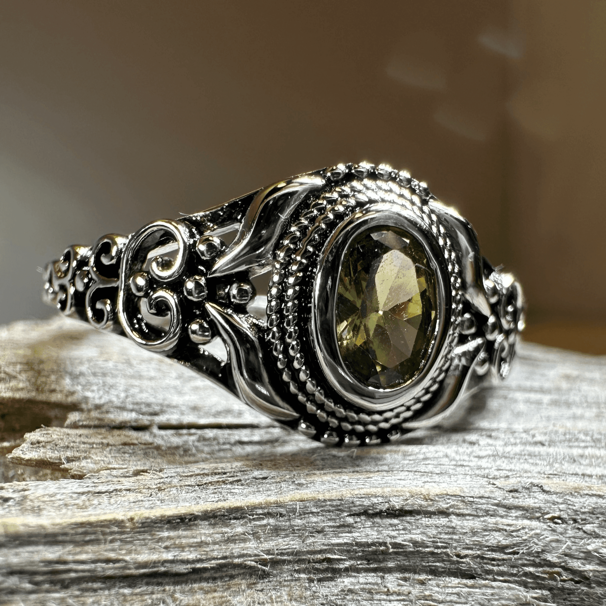 Romantic Celtic Knot Ring - 4 / Amethyst