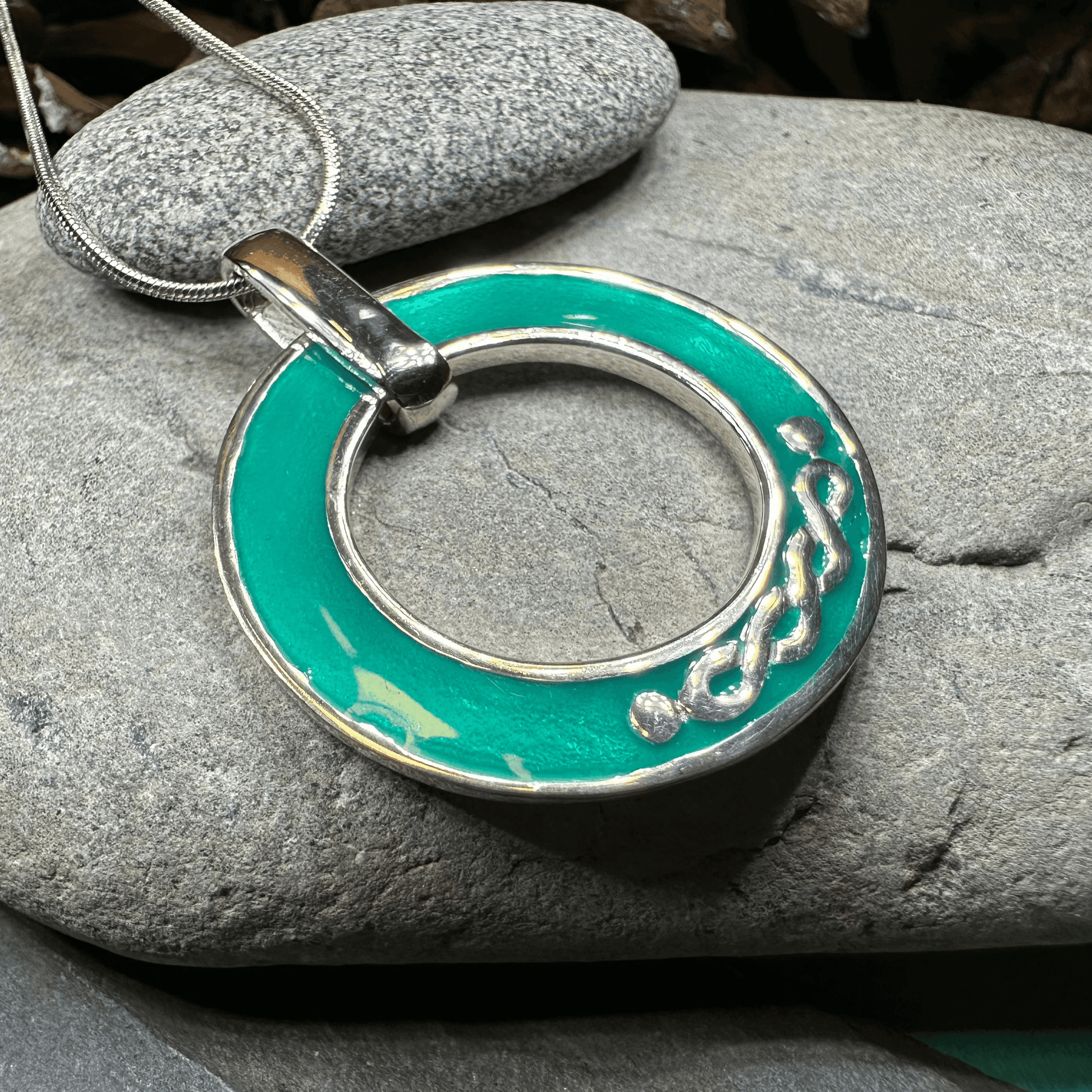 Seaside Celtic Knot Necklace - 18