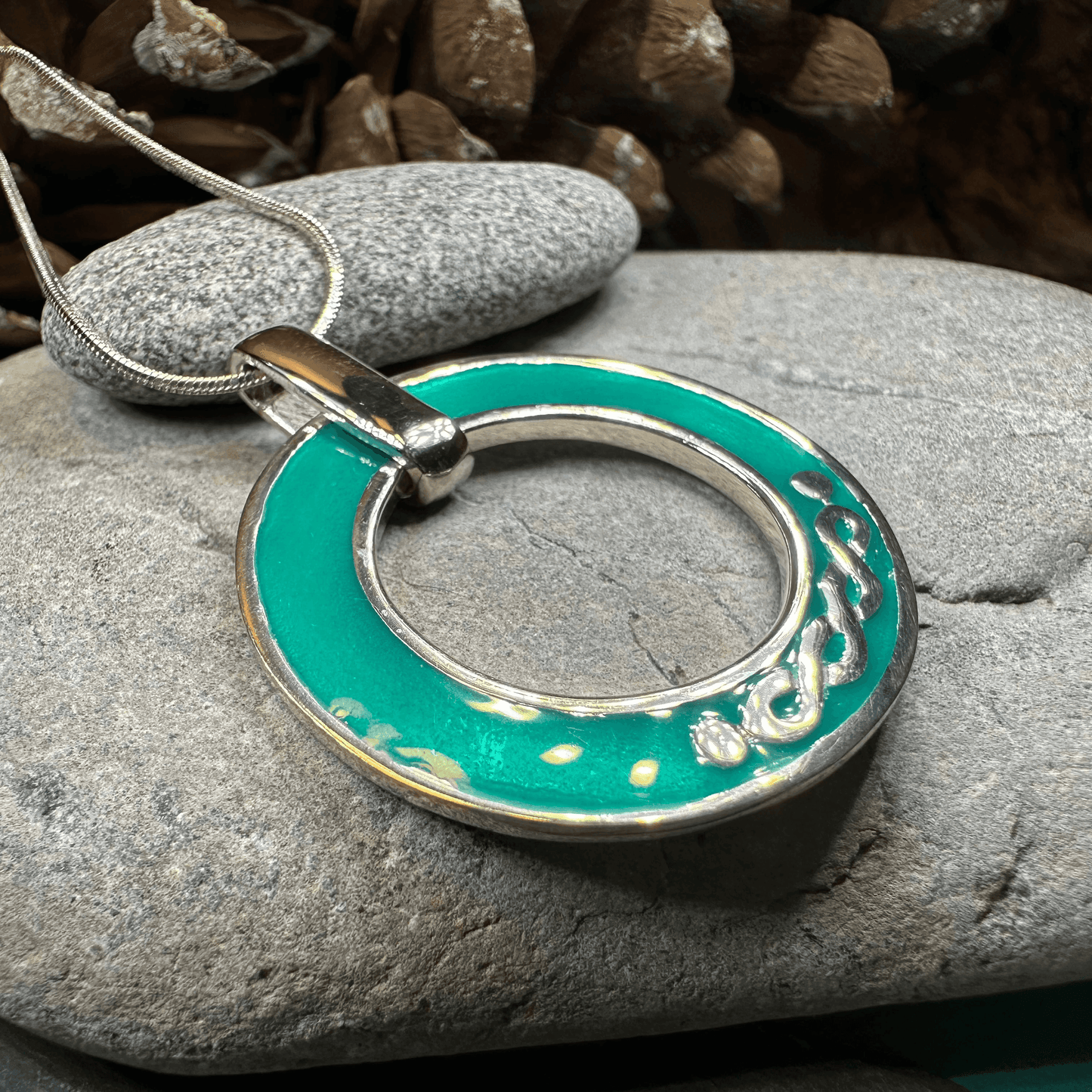 Seaside Celtic Knot Necklace - 18