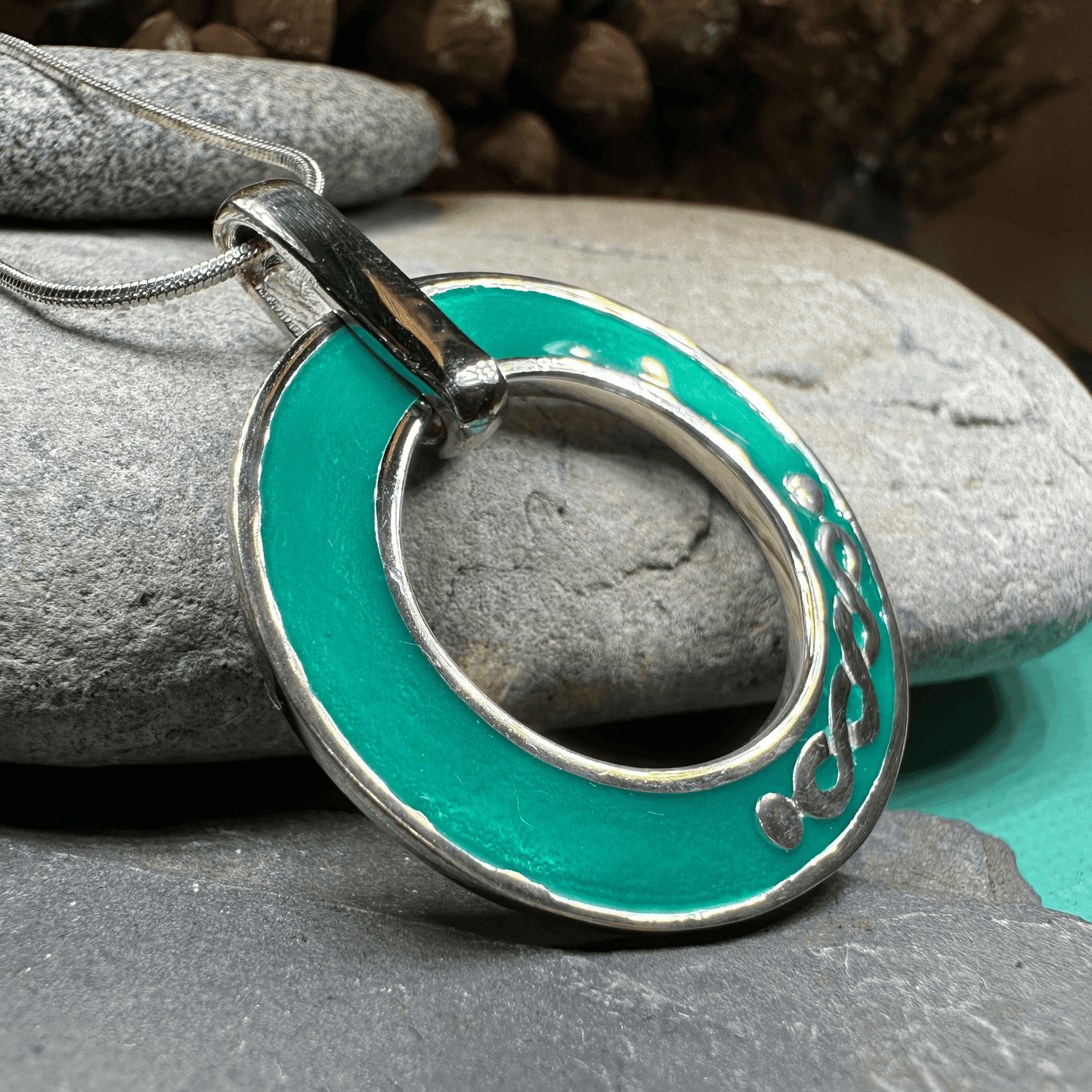 Seaside Celtic Knot Necklace - 18