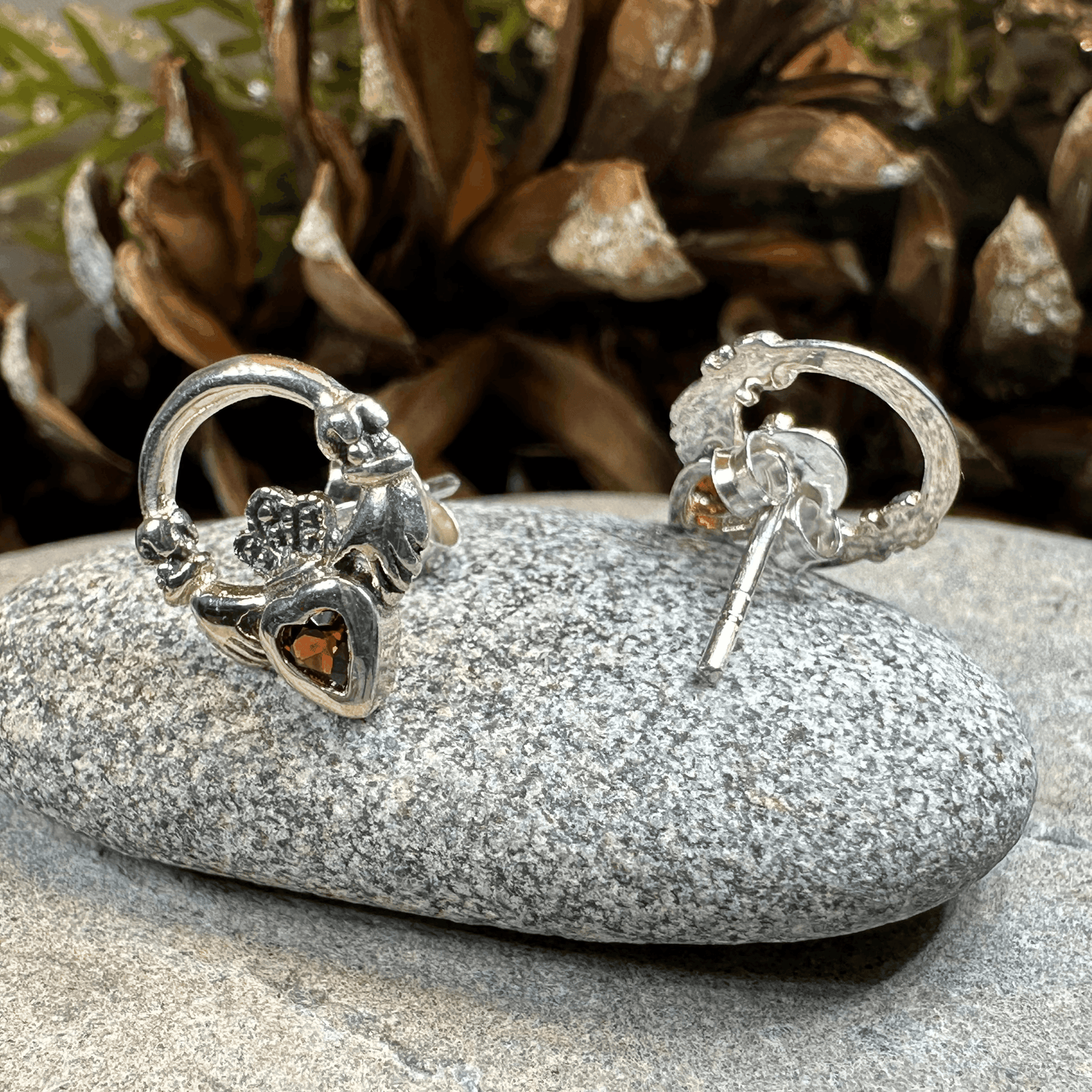 Cheerful Claddagh Earrings - Garnet