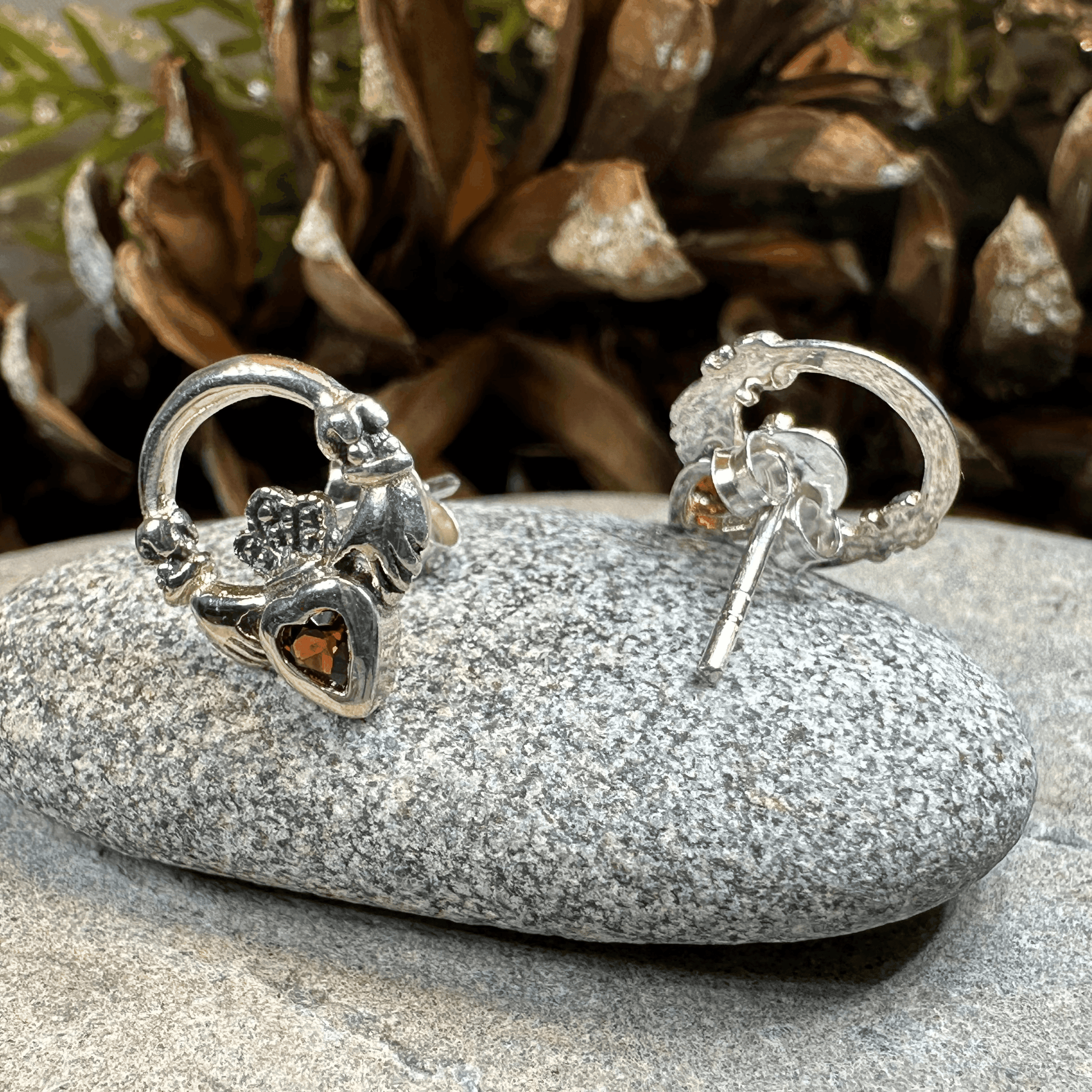 Cheerful Claddagh Earrings - Garnet