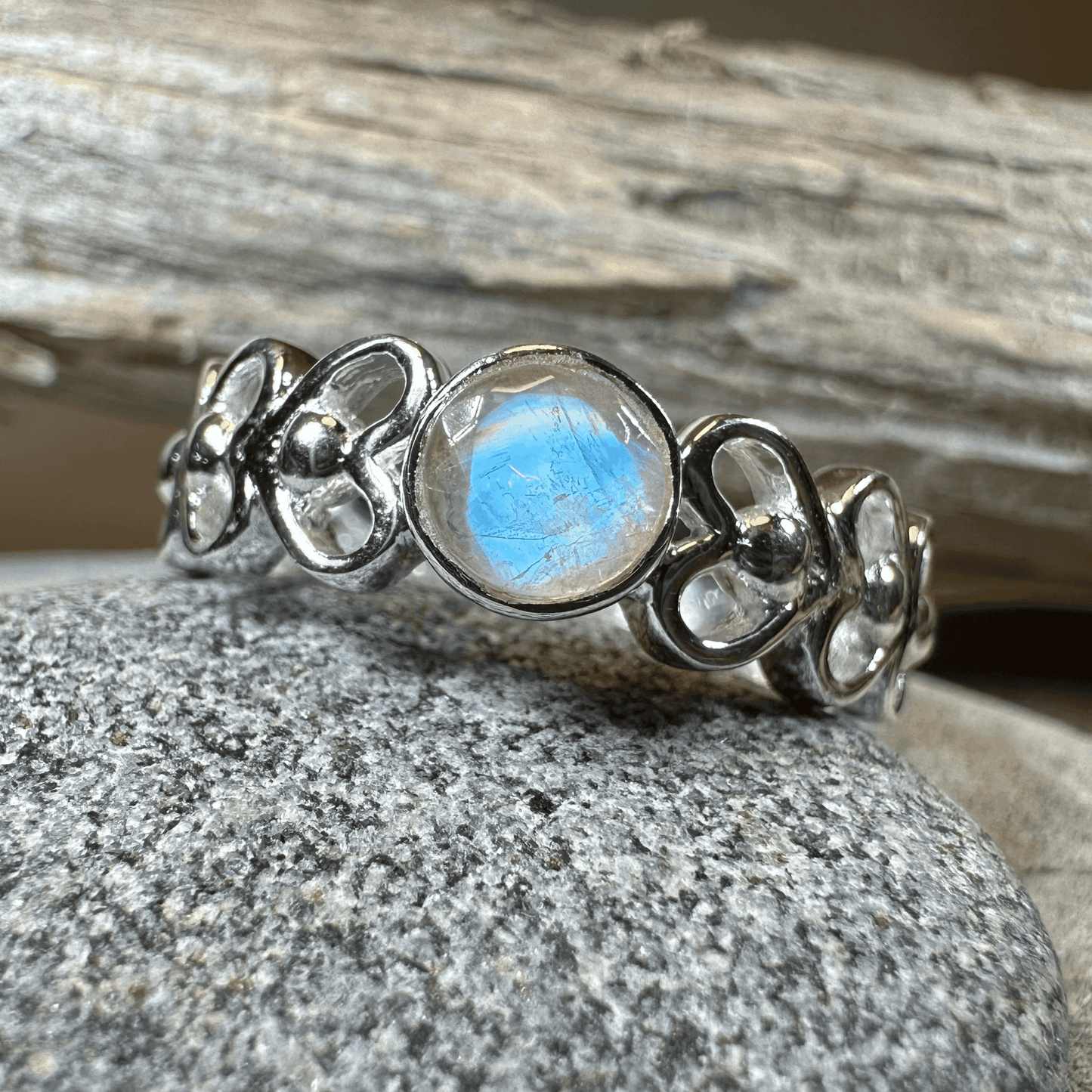 Jarida Celtic Love Knot Ring - 6