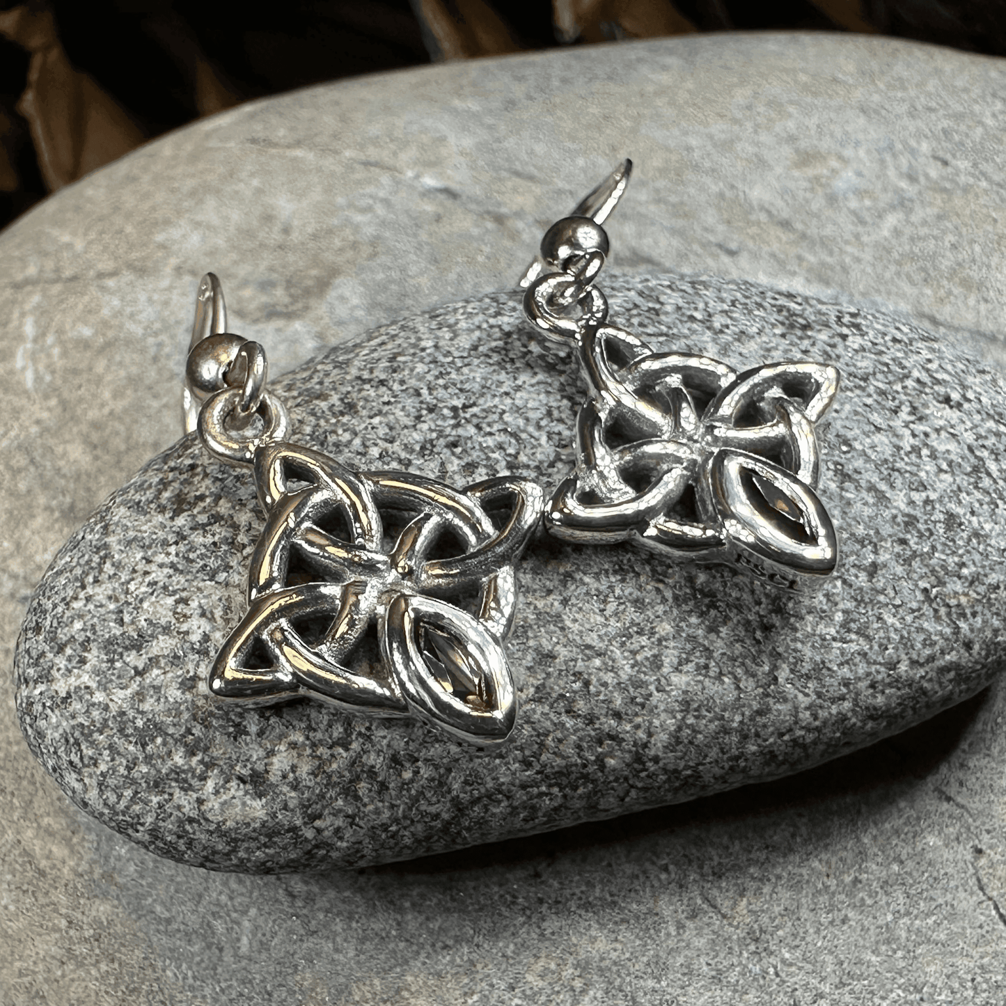 Arynne Celtic Knot Earrings - Garnet