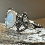 Cordelia Trinity Knot Ring - 5