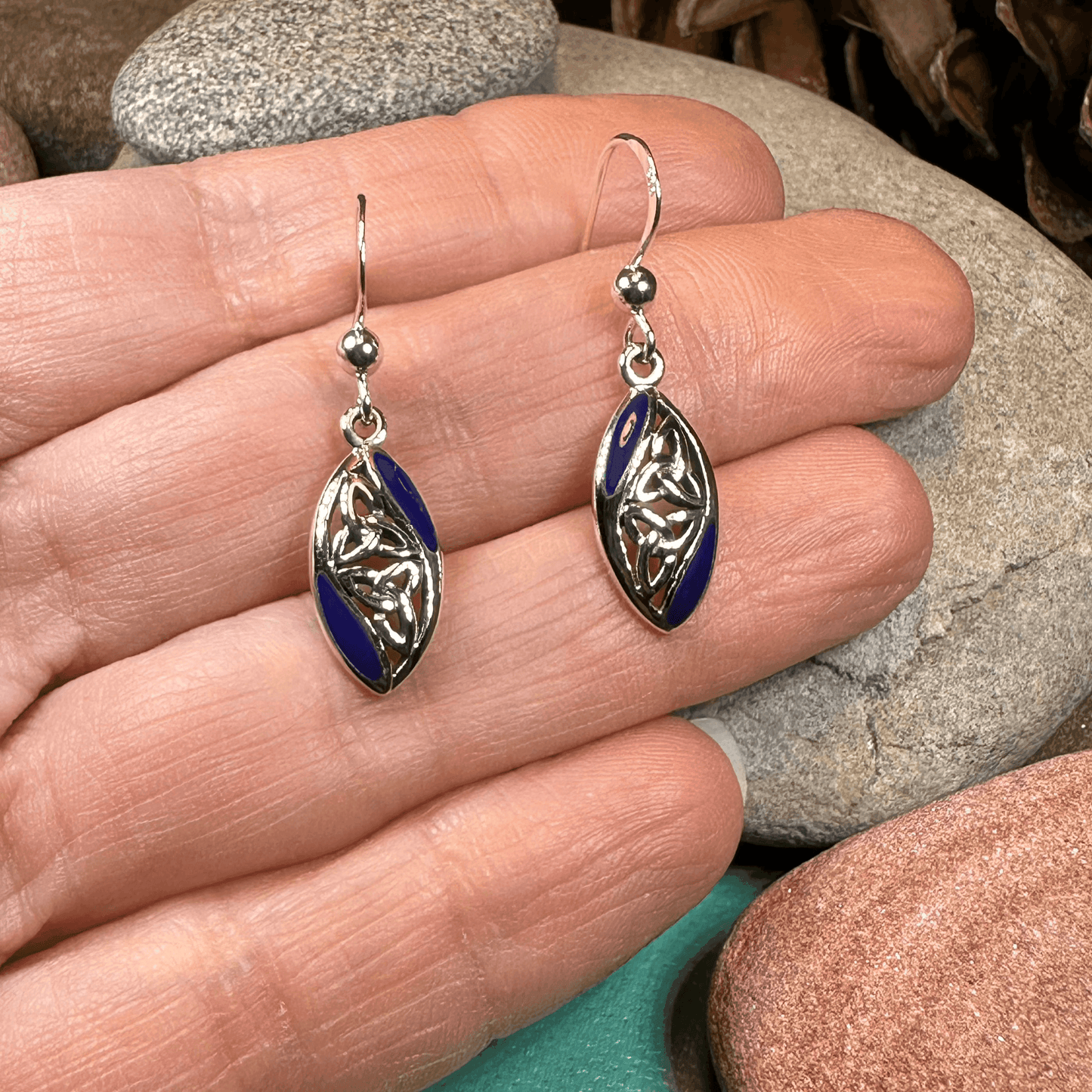 Tara Trinity Knot Earrings - Black