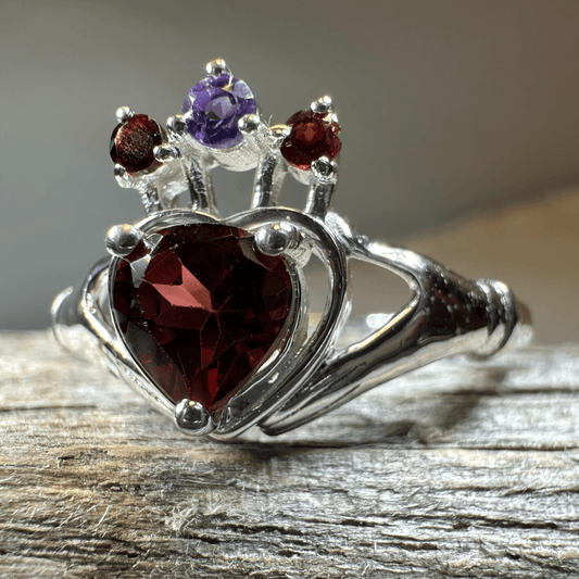 Royal Garnet Claddagh Ring - 5