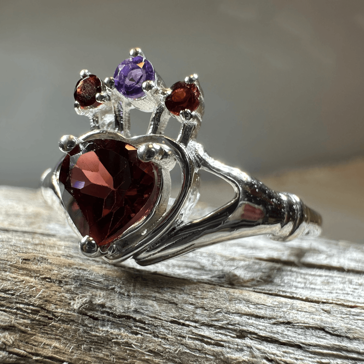 Royal Garnet Claddagh Ring - 5