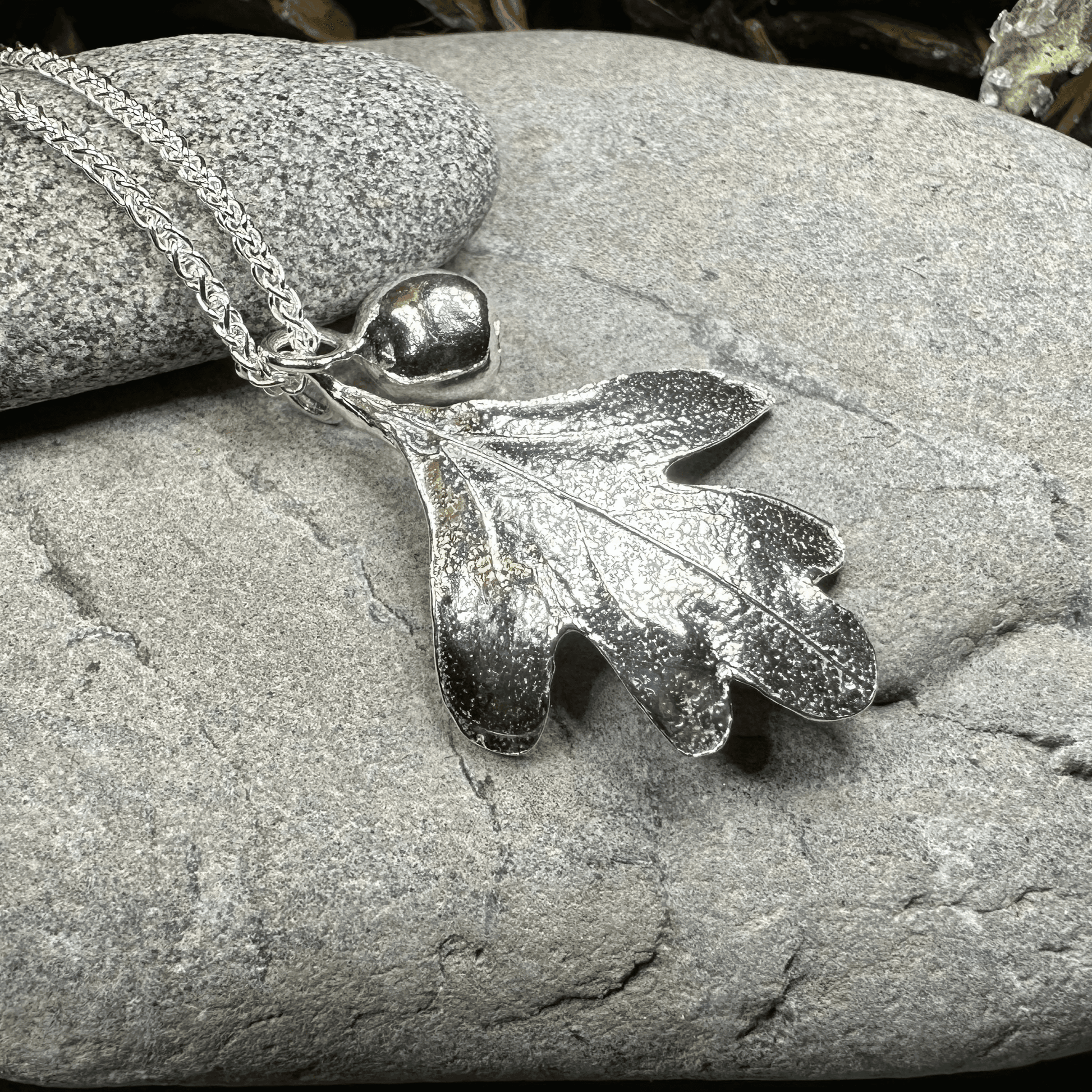 Fairy Tree Hawthorn Leaf Necklace - 18