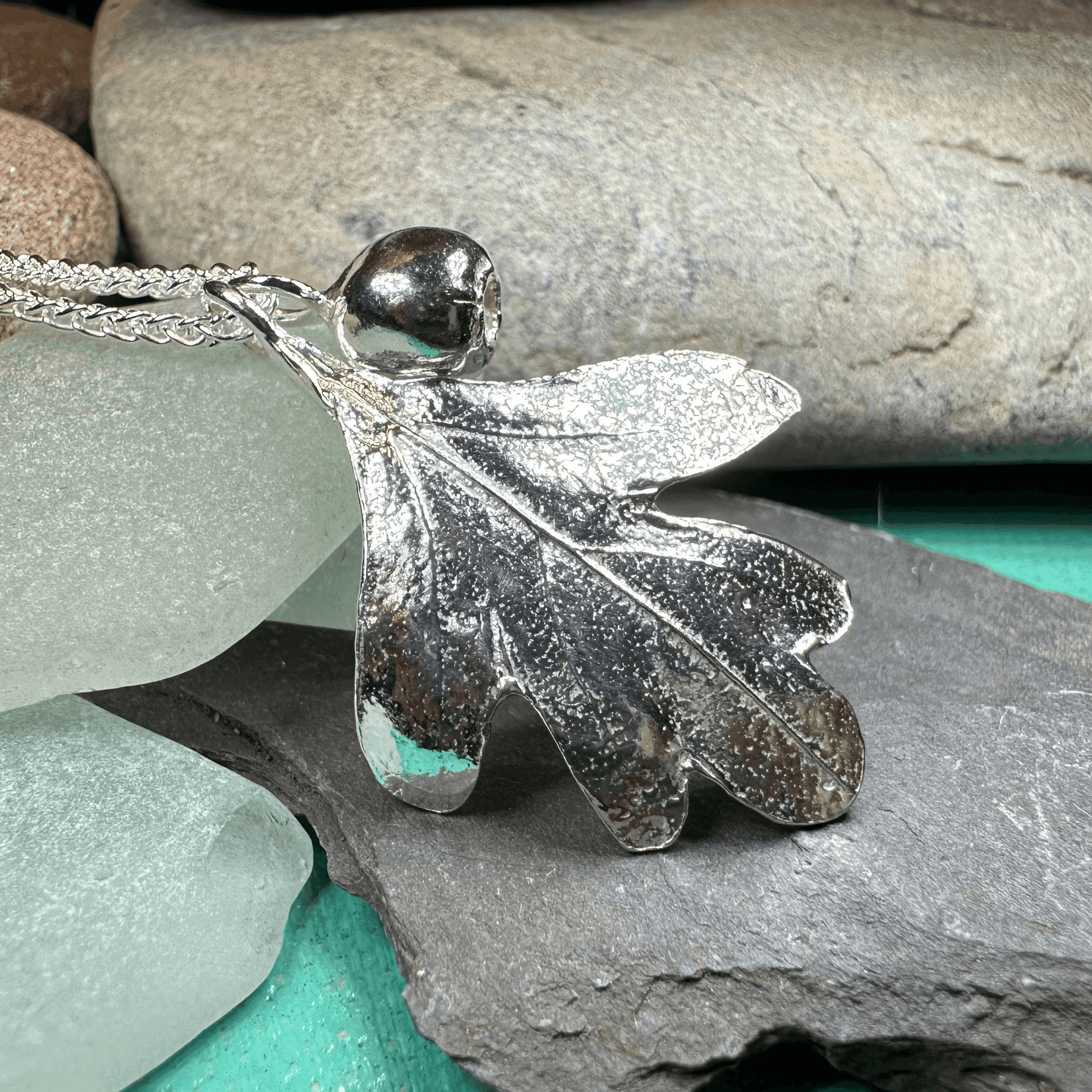 Fairy Tree Hawthorn Leaf Necklace - 18