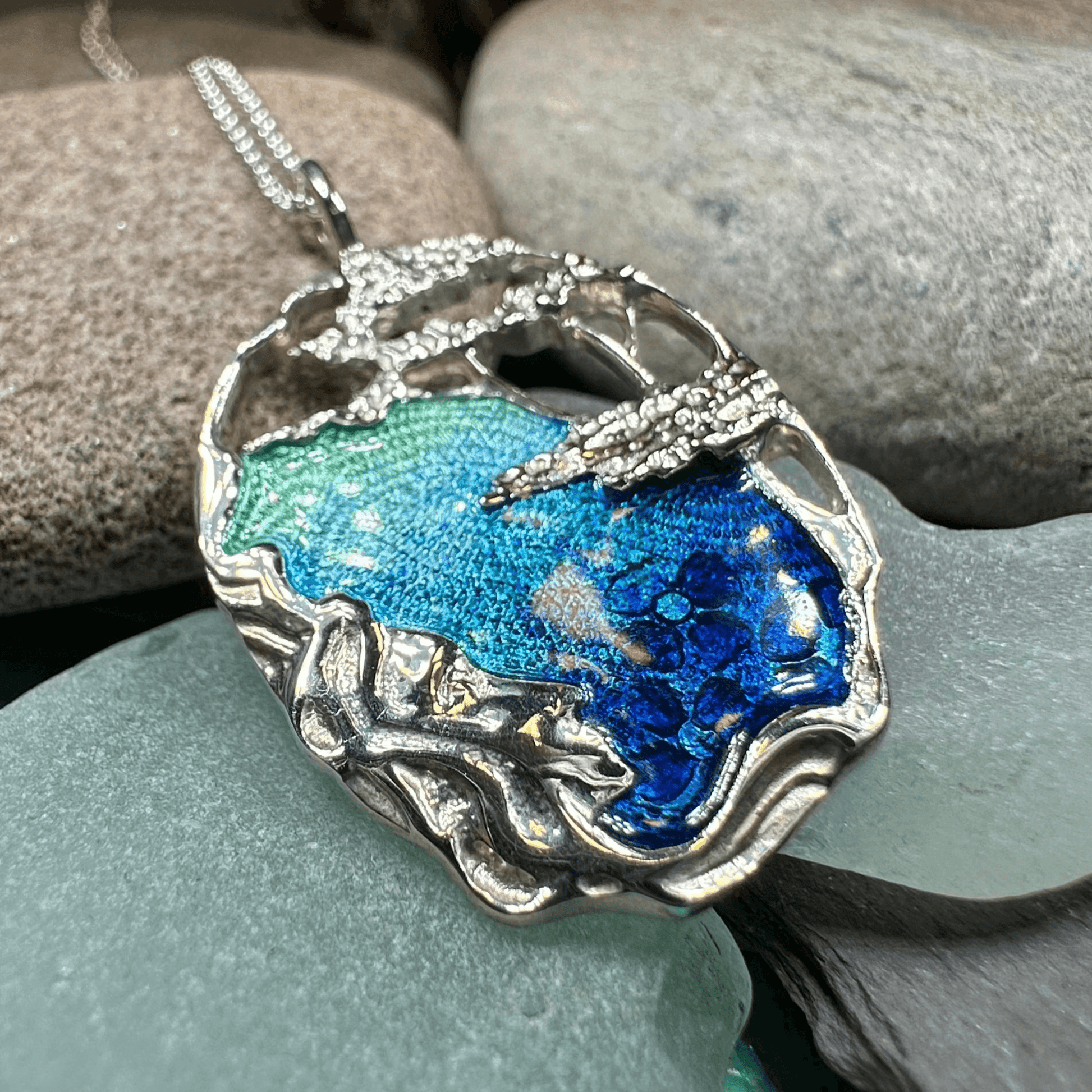 Danu Tree of Life Necklace - 18