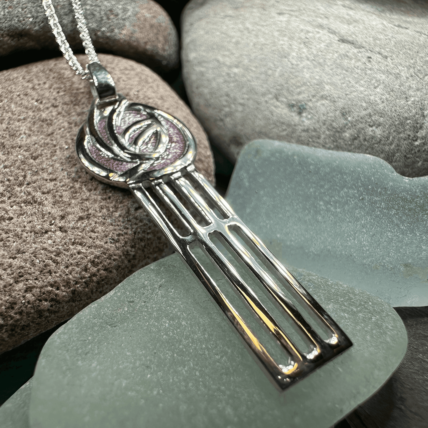 Mackintosh Beauty Rose Necklace - 18