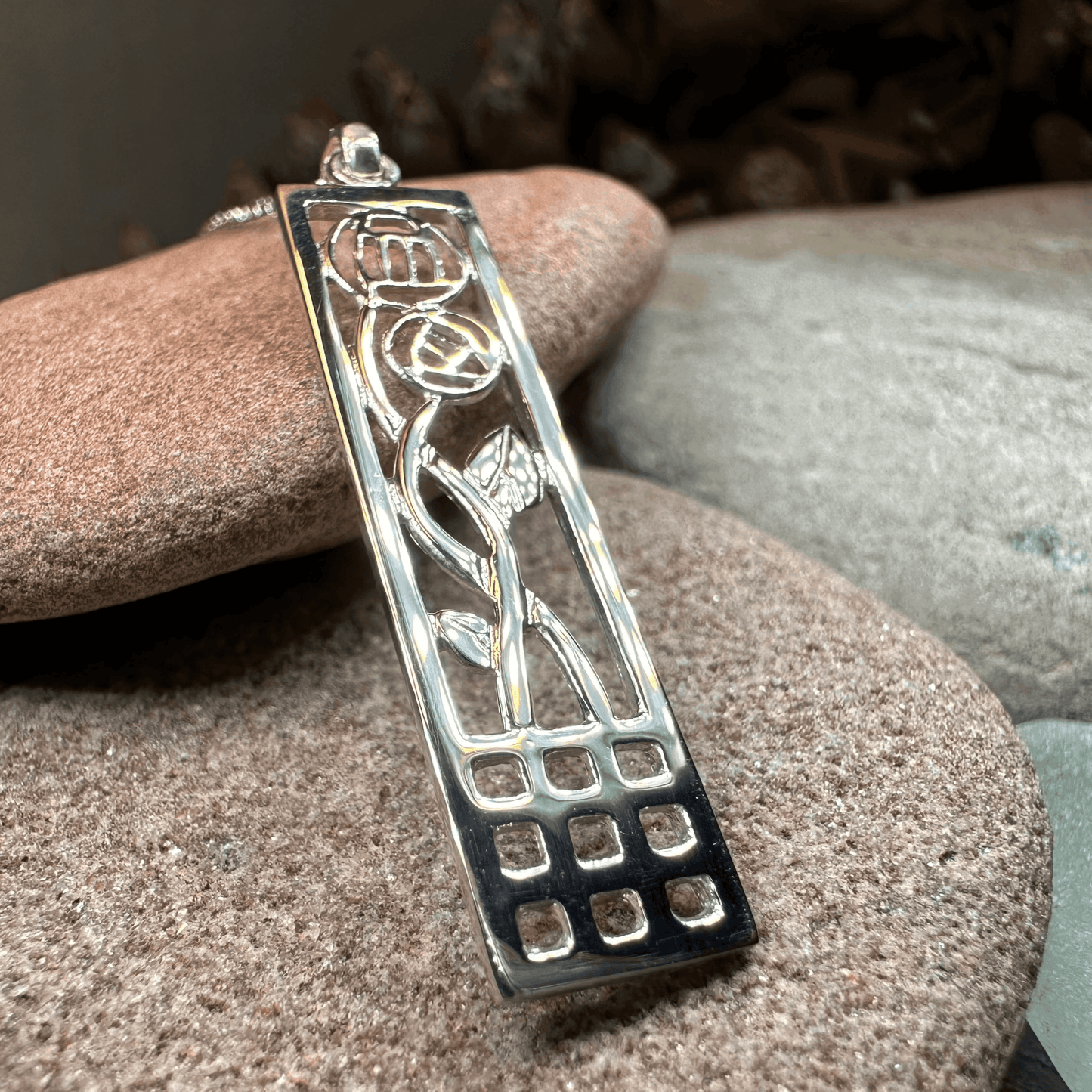 Mackintosh Two Roses Necklace - 18