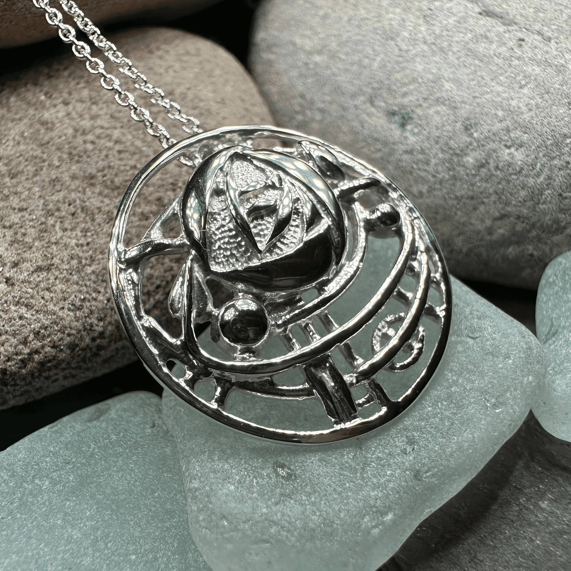 Mackintosh Eternal Rose Necklace - 18