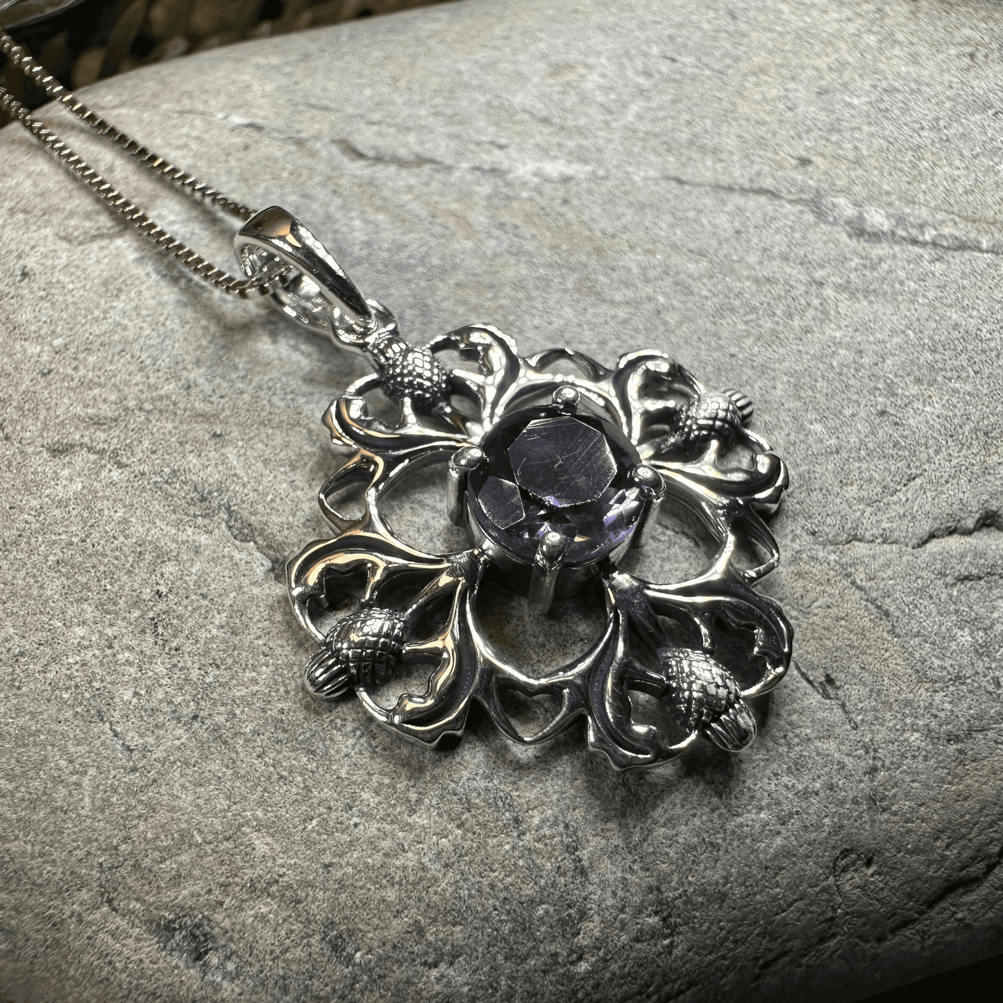 Dolina Thistle Necklace - 18