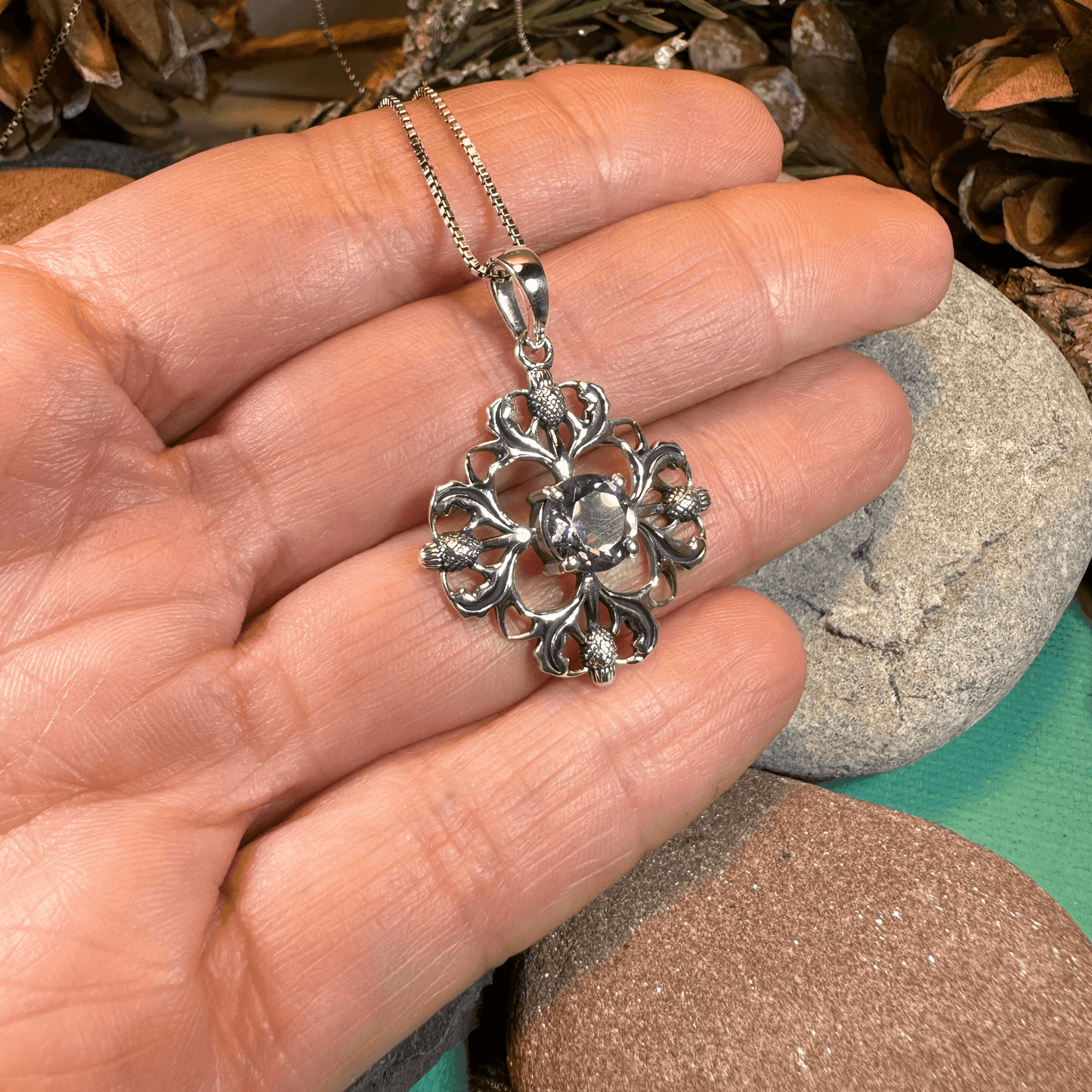Dolina Thistle Necklace - 18