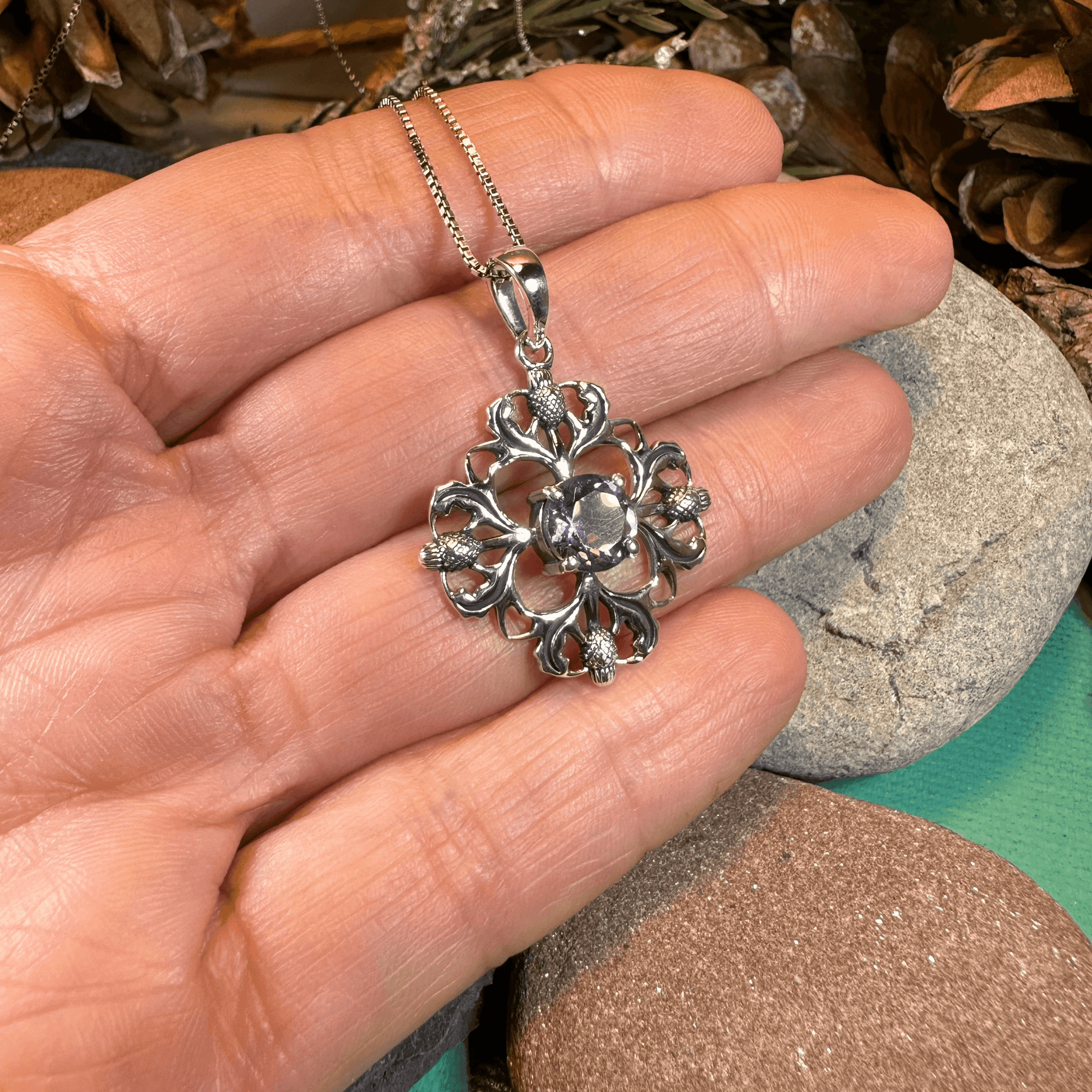 Dolina Thistle Necklace - 18