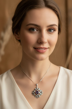 Dolina Thistle Necklace