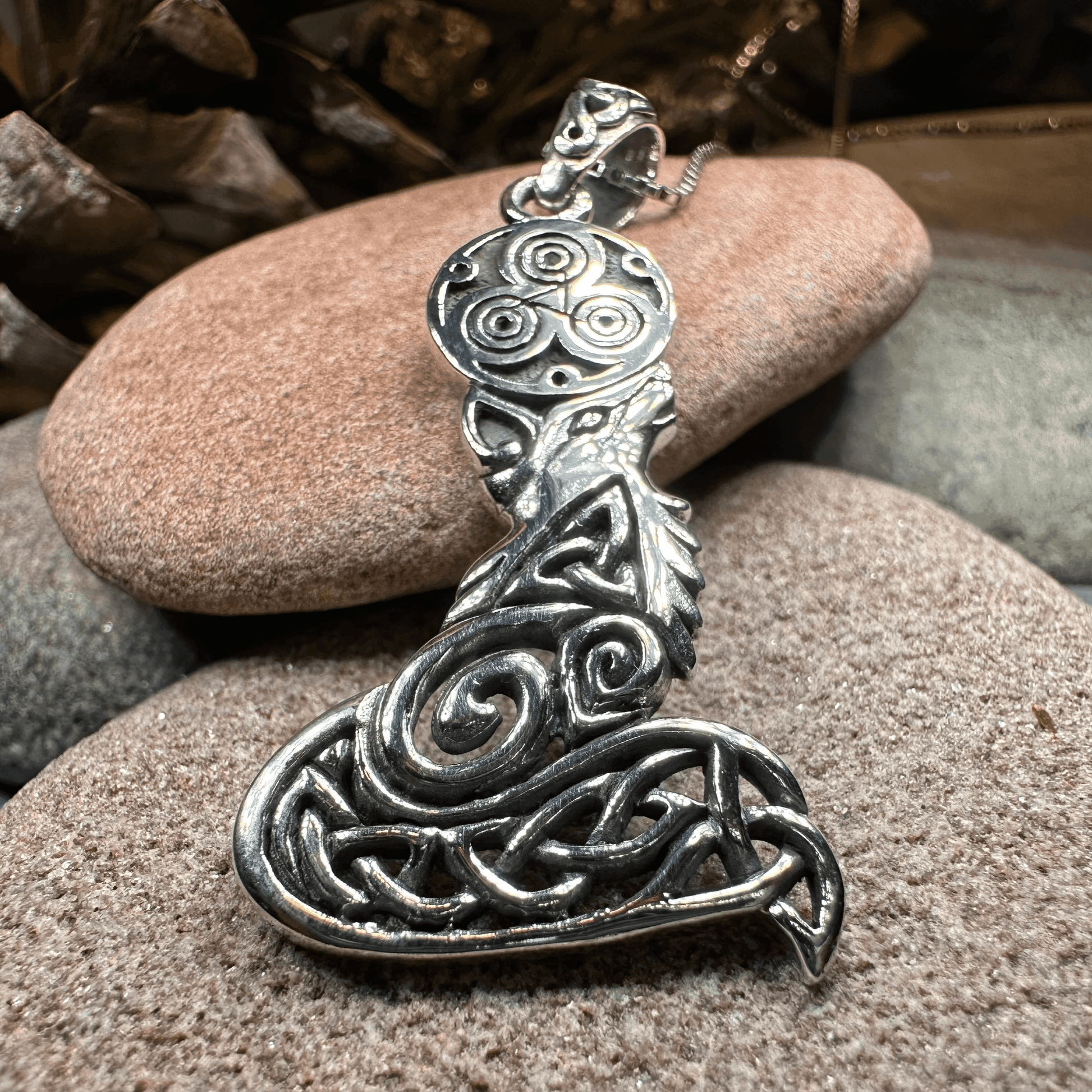 Celtic Forest Fox Necklace - 18