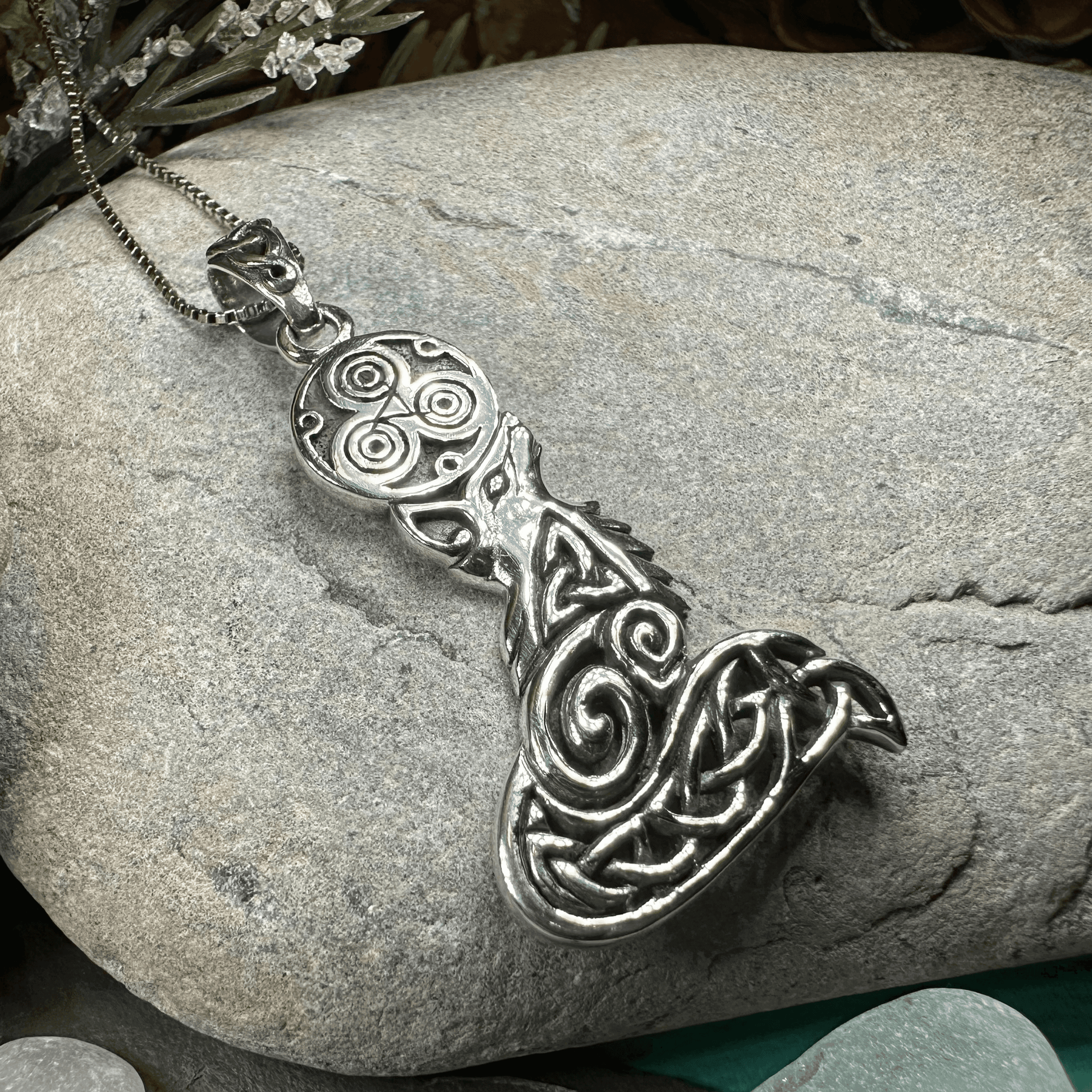 Celtic Forest Fox Necklace - 18