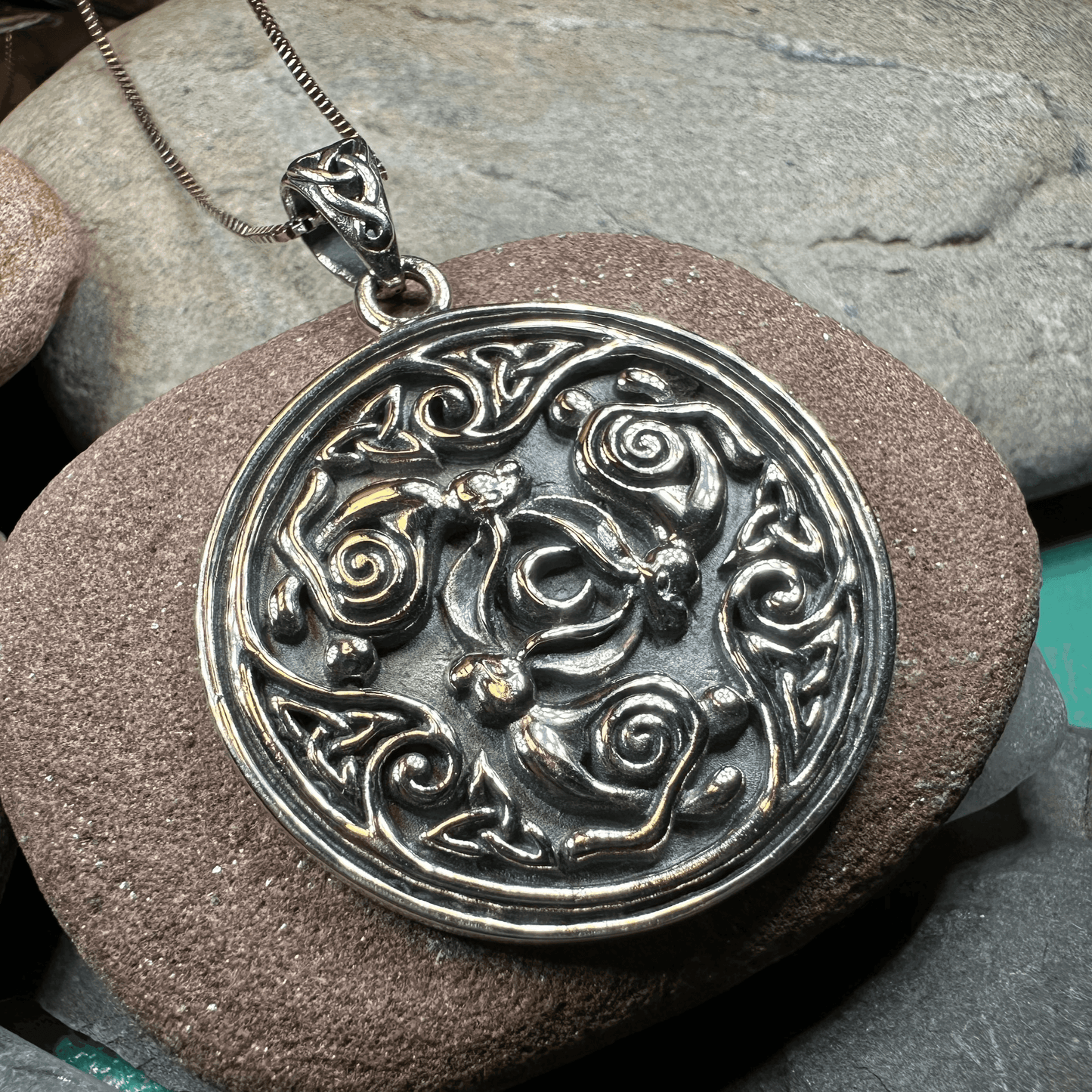 Tinner's Triple Rabbit Necklace - 18