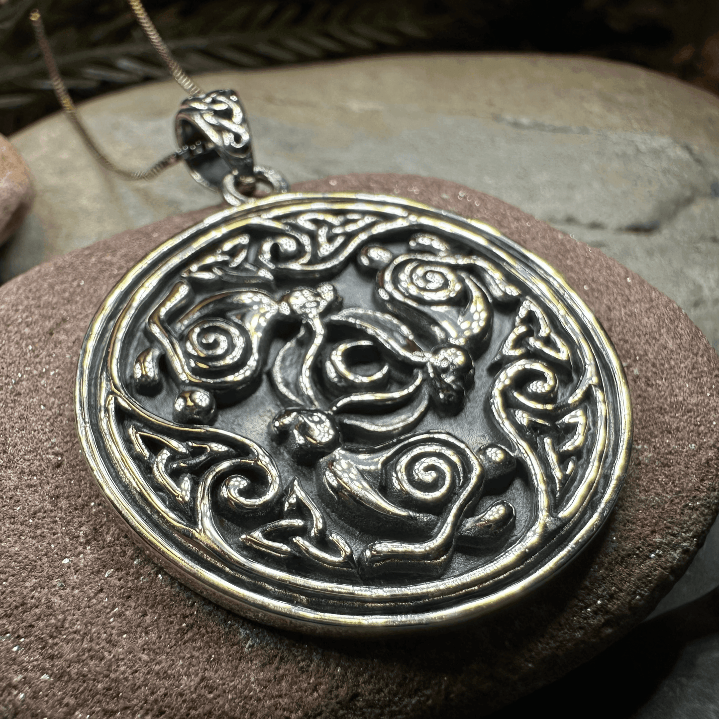 Tinner's Triple Rabbit Necklace - 18