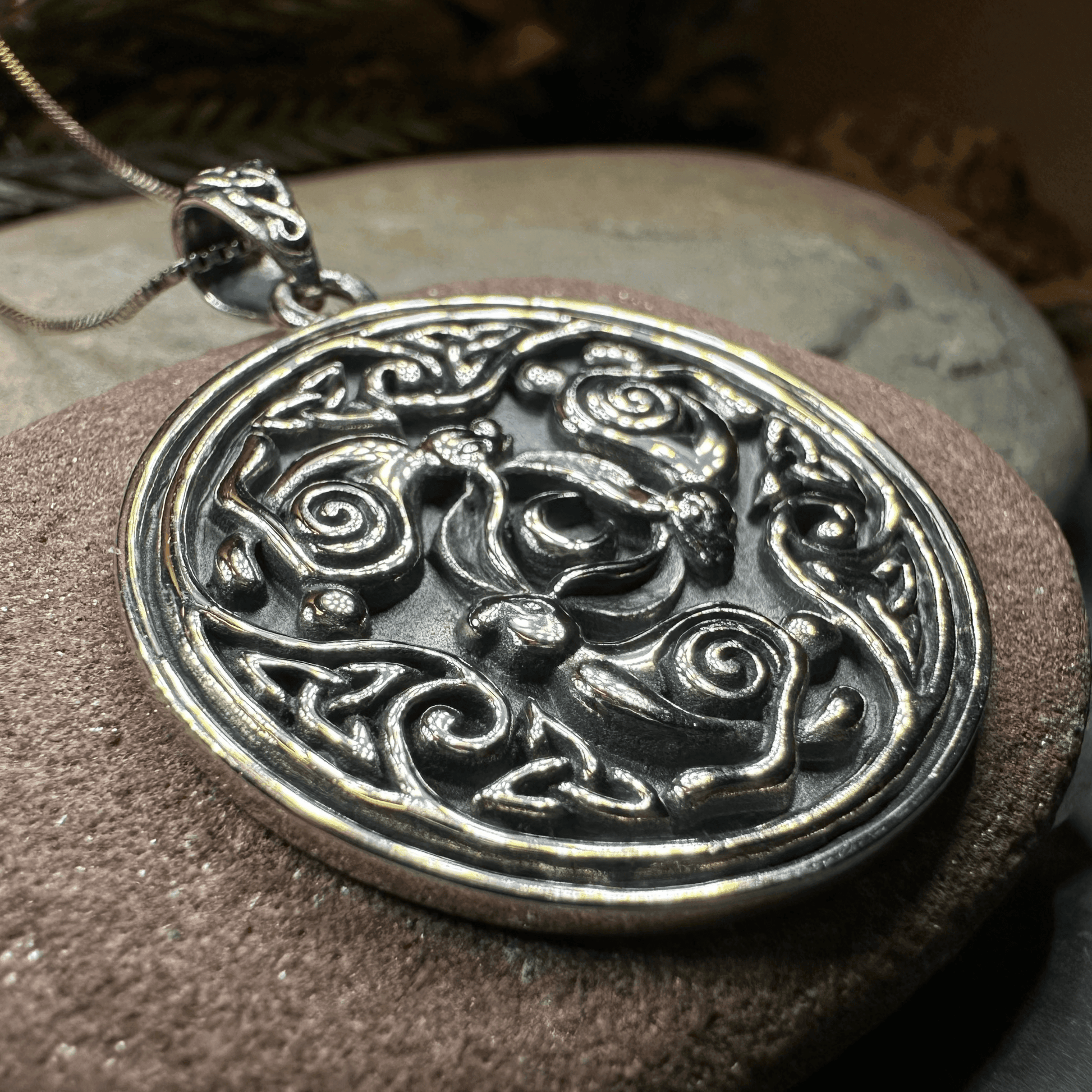 Tinner's Triple Rabbit Necklace - 18