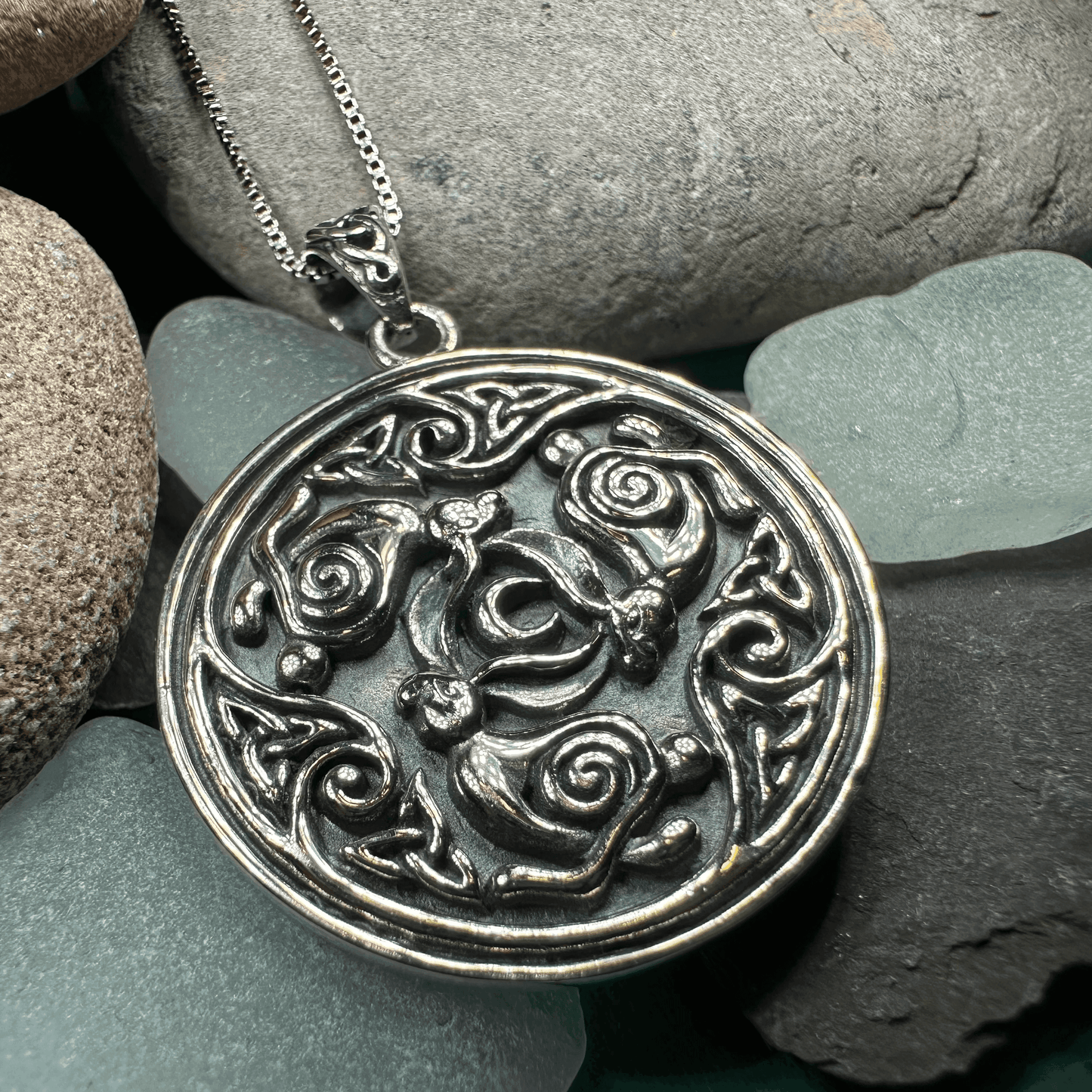 Tinner's Triple Rabbit Necklace - 18