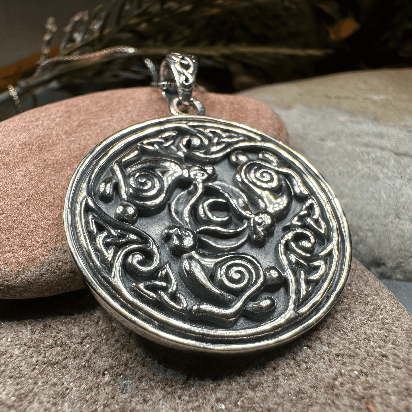 Tinner's Triple Rabbit Necklace - 18