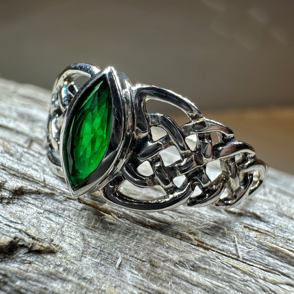 Emily Celtic Knot Ring