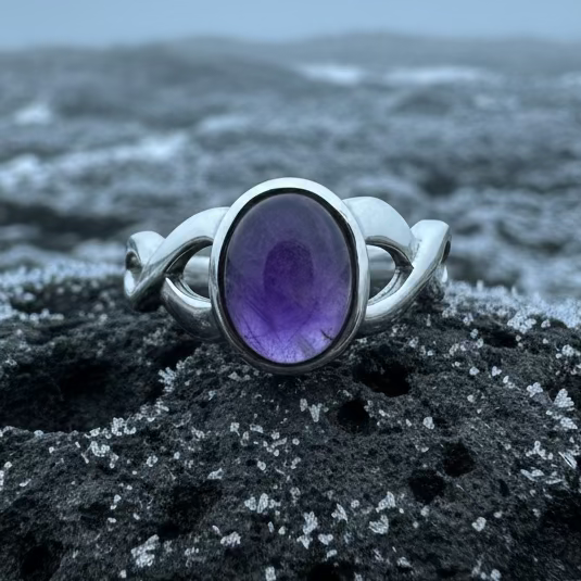 Marianne Celtic Knot Ring