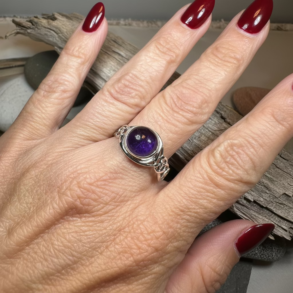 Faye Celtic Knot Ring