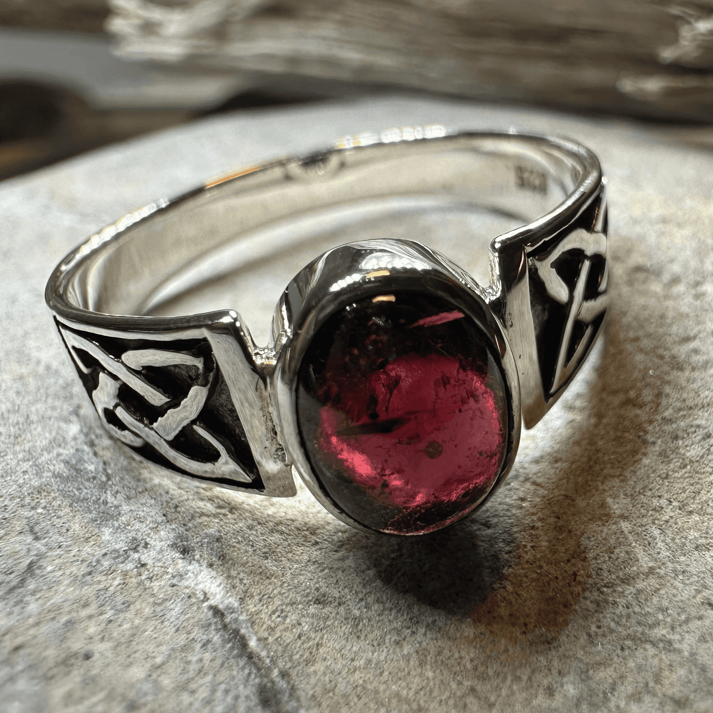 Syra Celtic Knot Ring - 5 / Amethyst