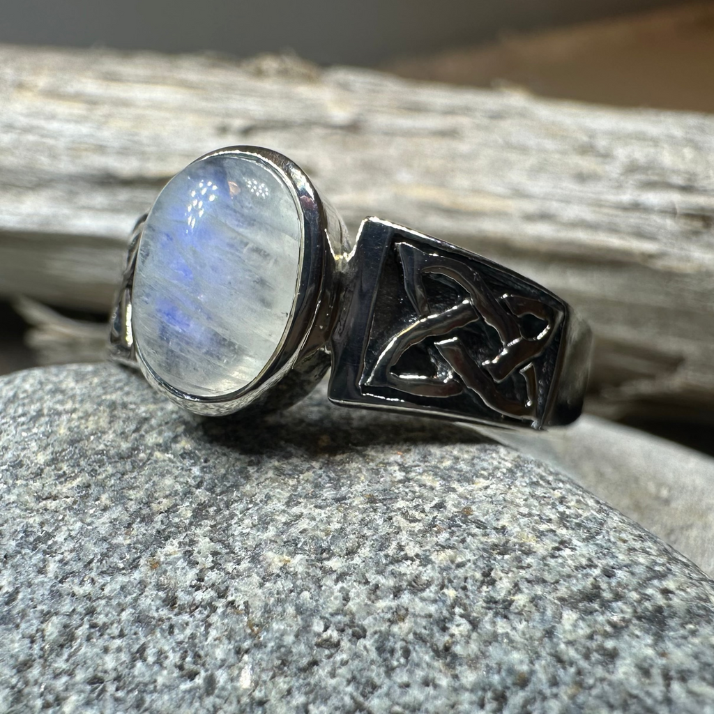Syra Celtic Knot Ring