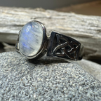 Syra Celtic Knot Ring