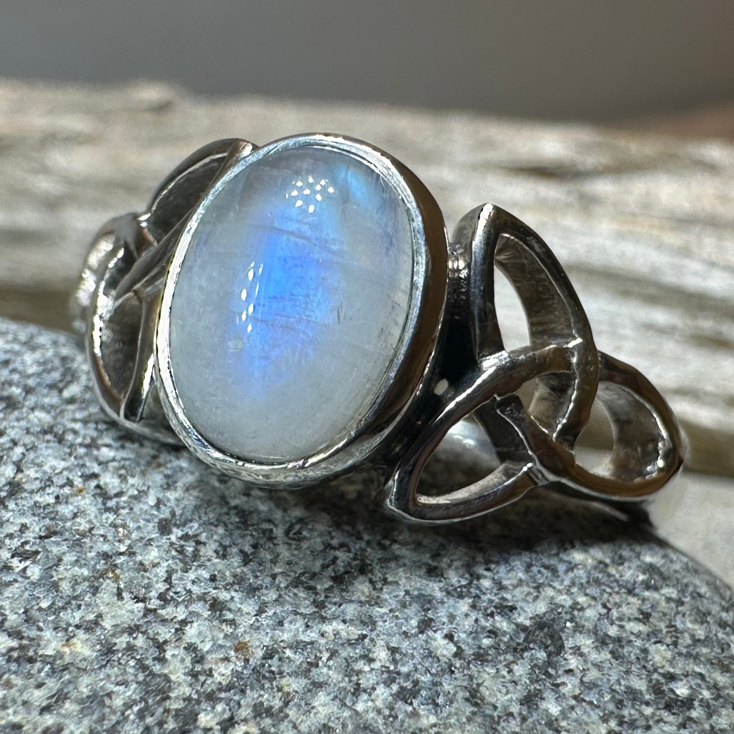 Nina Celtic Knot Ring