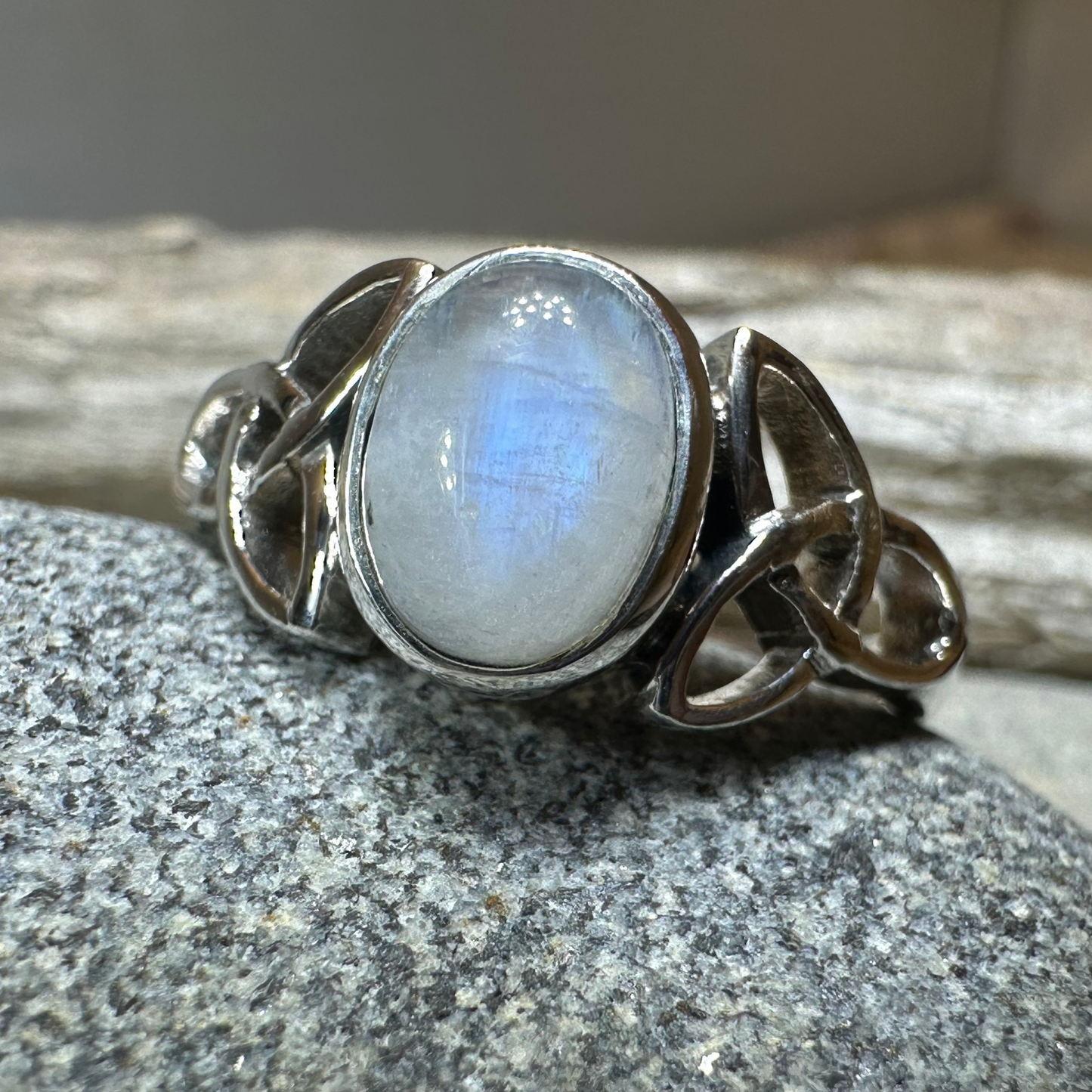 Nina Celtic Knot Ring