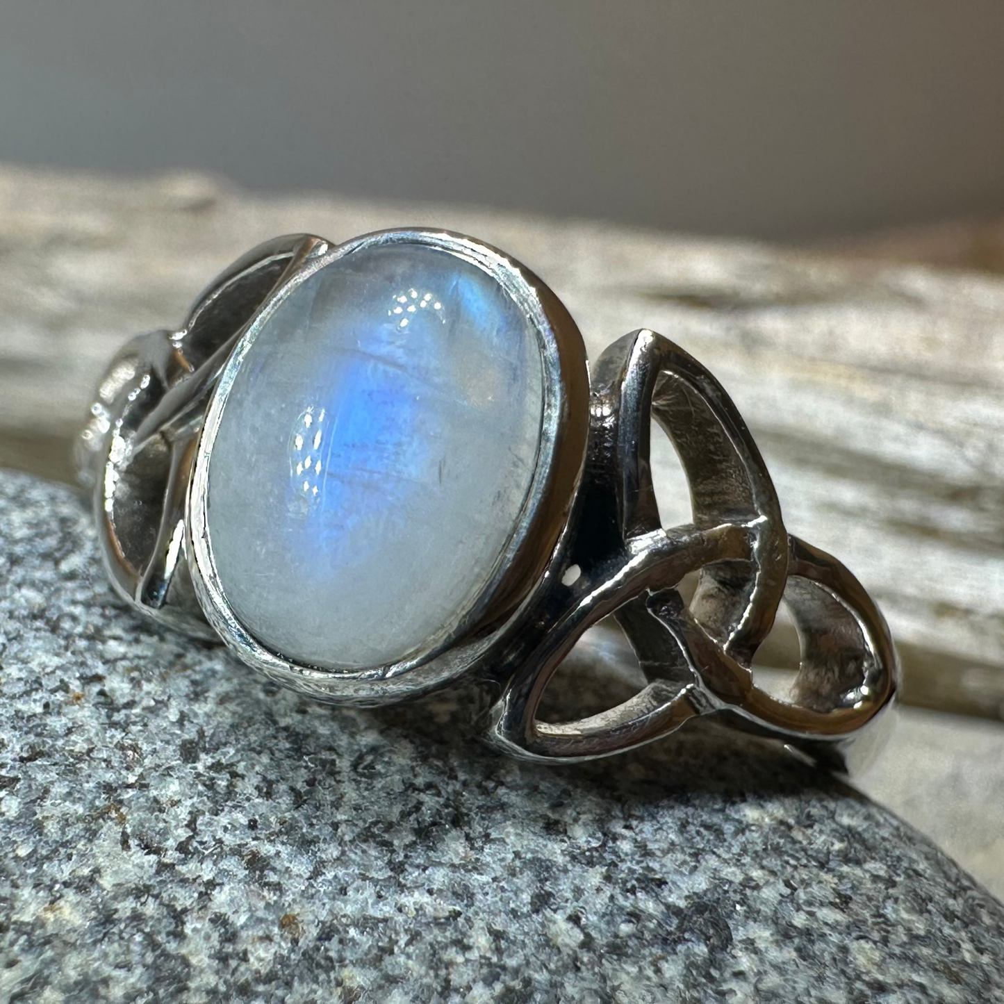 Nina Celtic Knot Ring