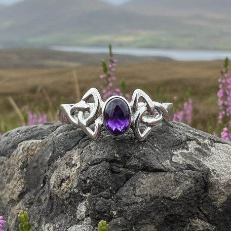 Rori Trinity Knot Ring