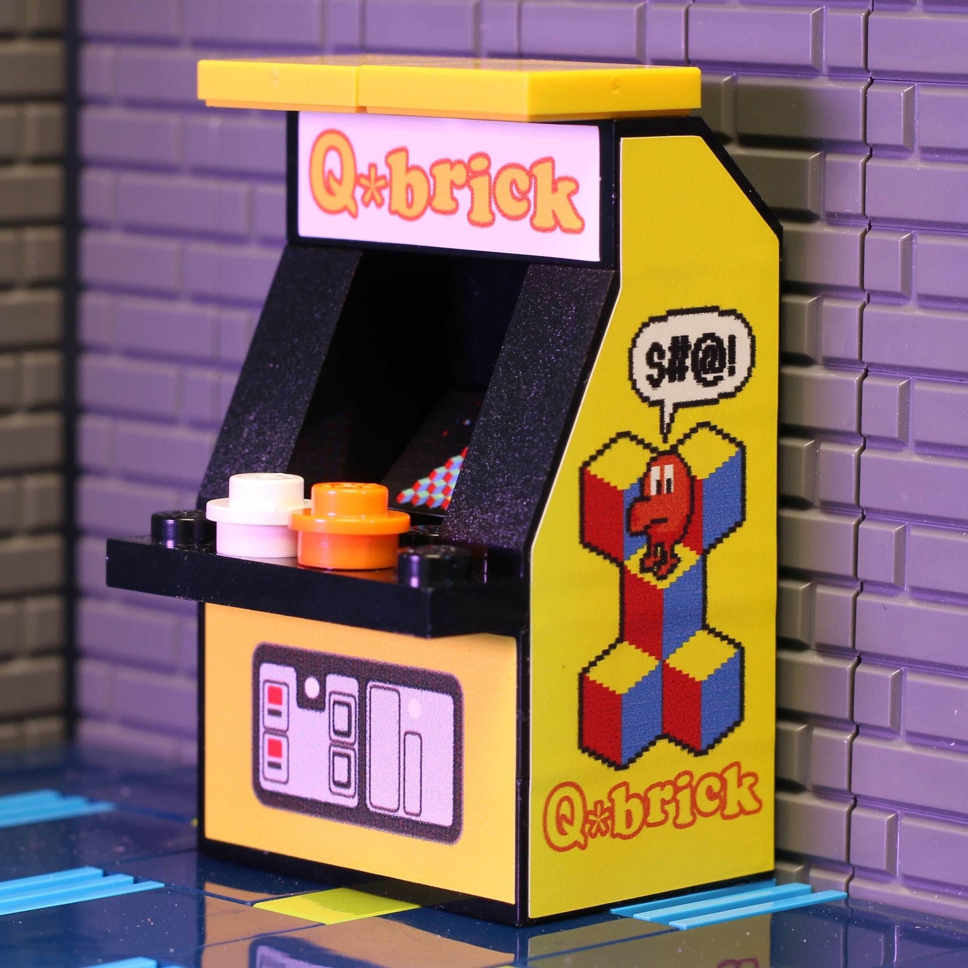 B3 Customs Q*Brick Arcade Machine made from LEGO parts - 