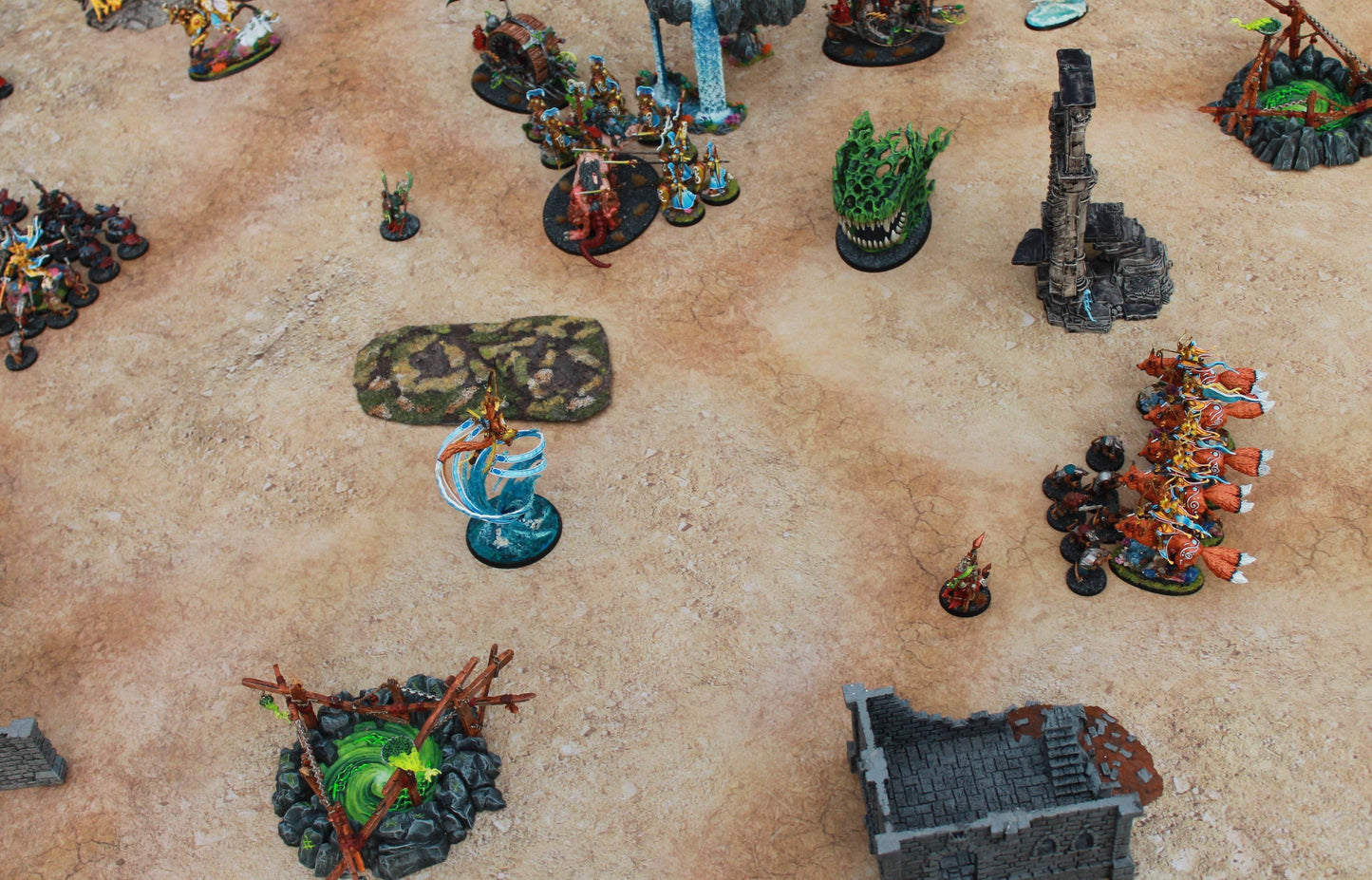 Desert Paths - Neoprene Battle Mat - Warhammer, AoS, 40K, Kill Team, MCP, Shatterpoint, Legion, More - 36x36