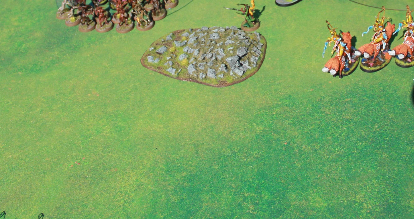 Verdant Fields 2 - Neoprene Battle Mat - Warhammer, AoS, 40K, Kill Team, MCP, Shatterpoint, Legion, More - 44x60