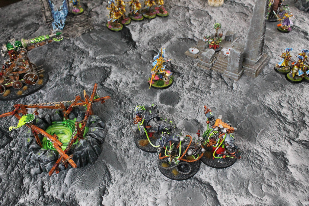 Moonscape - Neoprene Battle Mat - Warhammer, AoS, 40K, Kill Team, MCP, Shatterpoint, Legion, More - 44x60