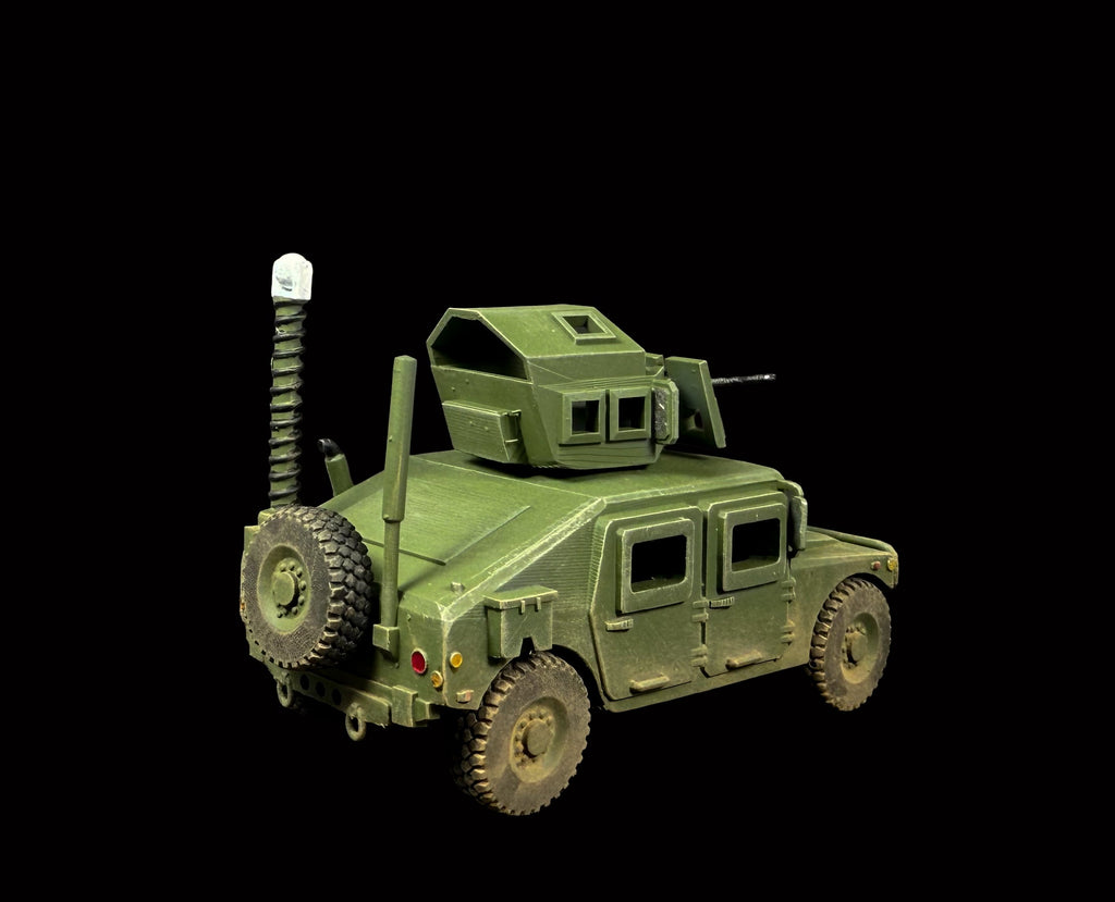 M1114 Armored HMMWV - With Camera Mast Extended (28mm)