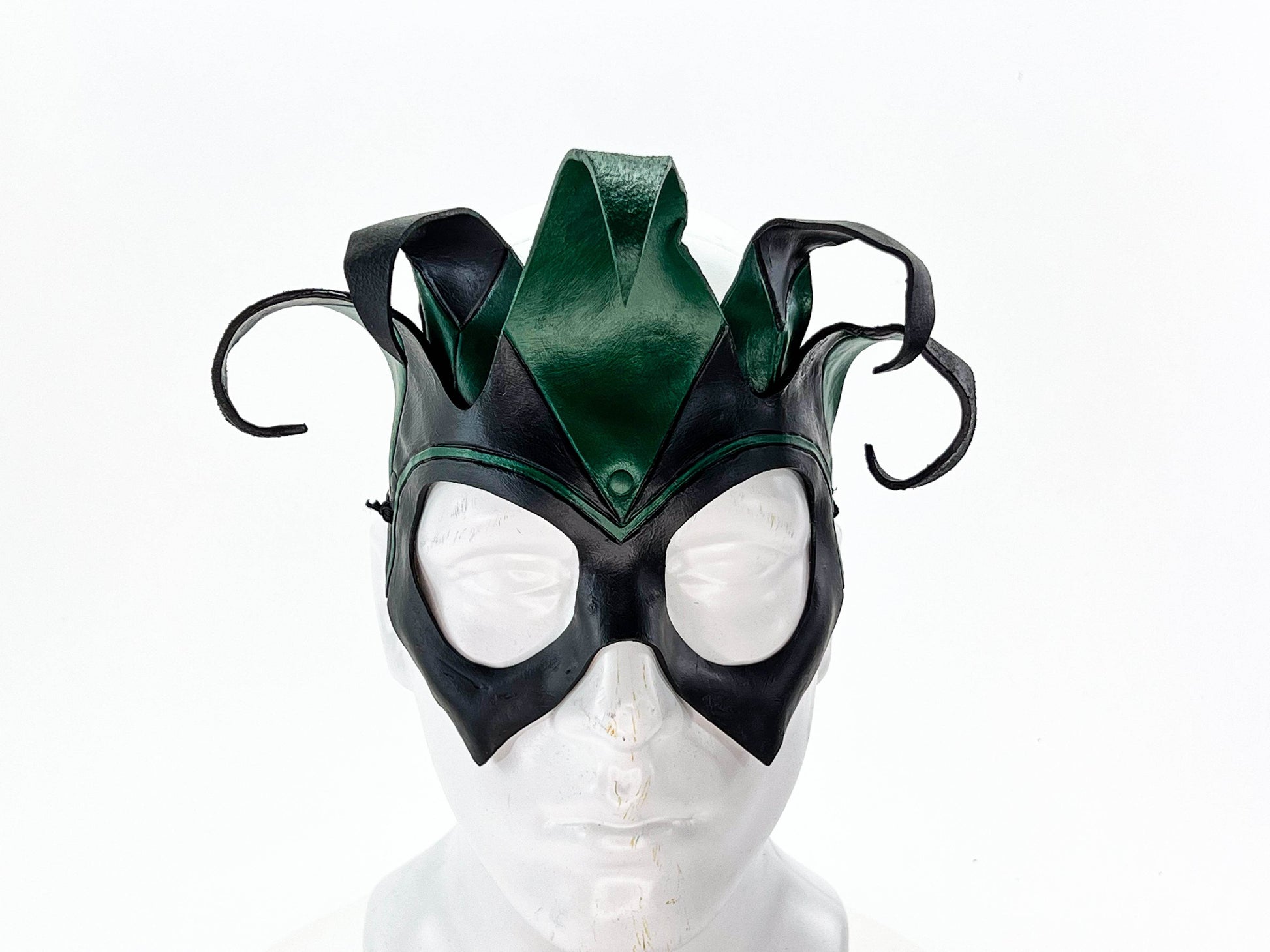 Handmade Genuine Leather Five Point Jester Mask in Green and Black No Bells - 