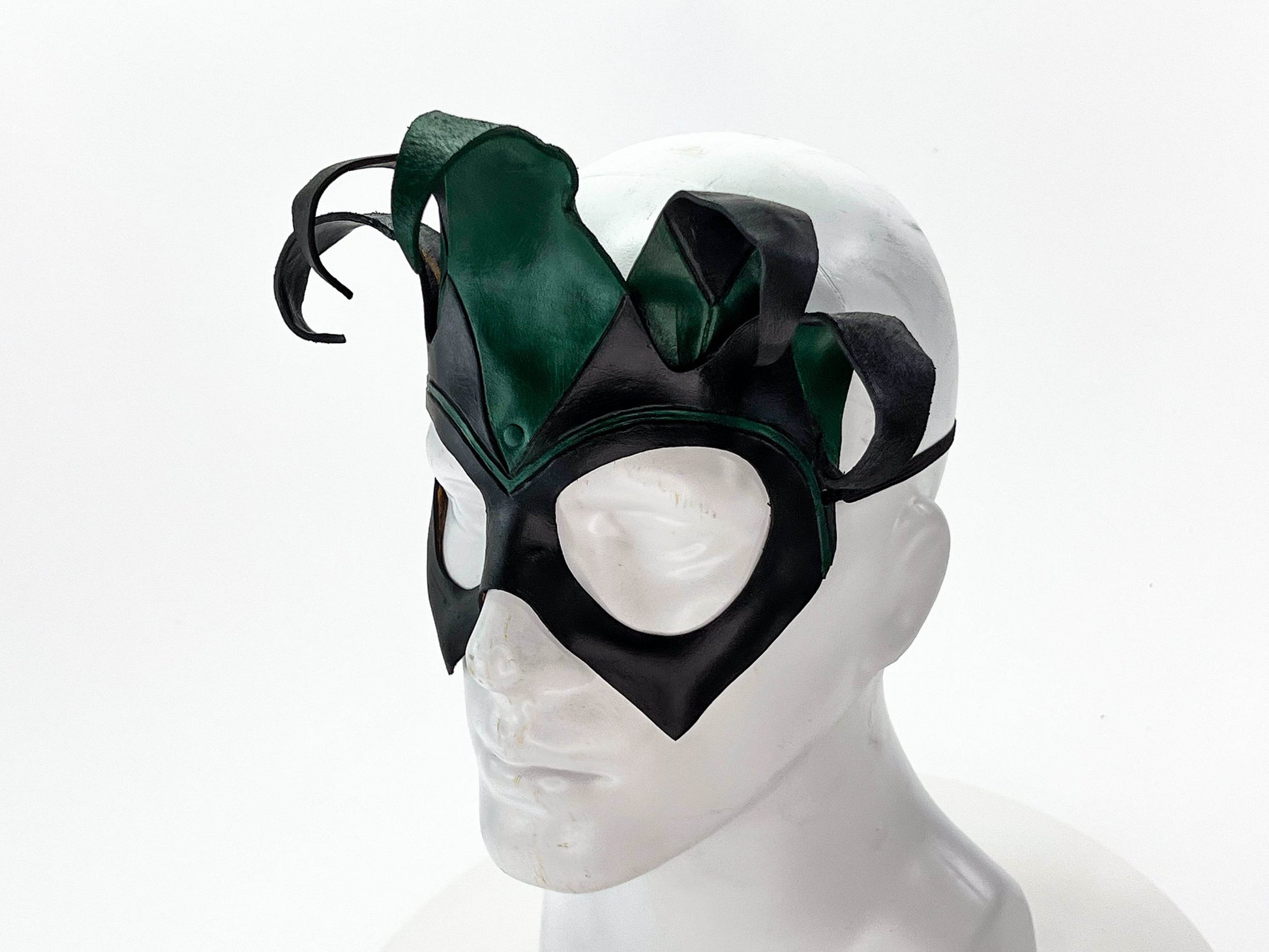 Handmade Genuine Leather Five Point Jester Mask in Green and Black No Bells - 