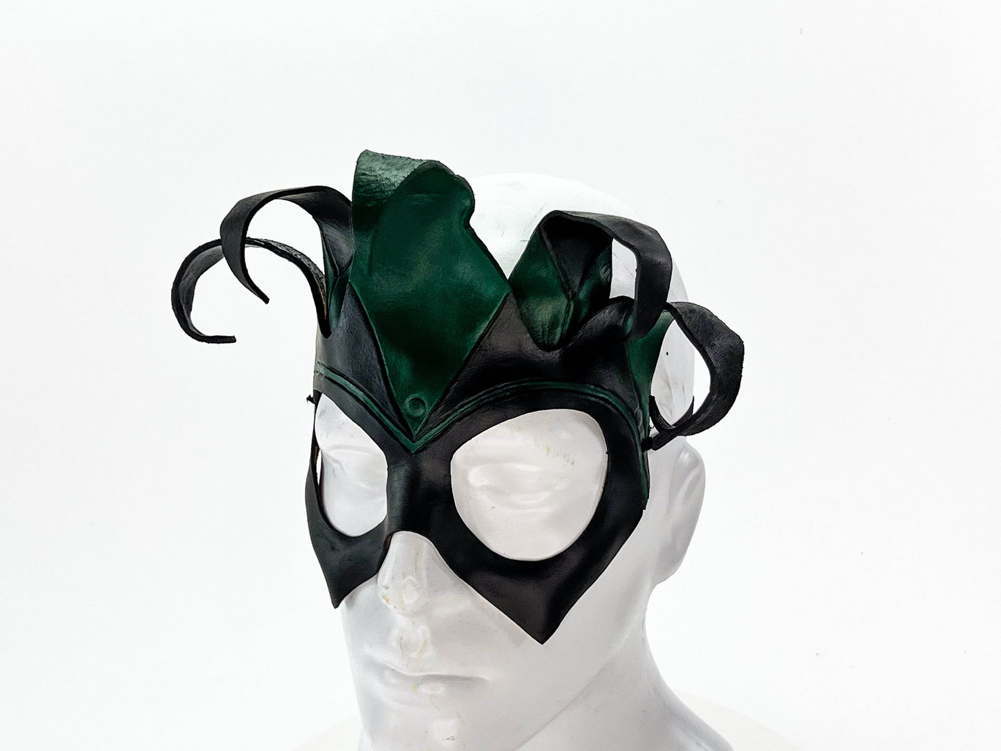 Handmade Genuine Leather Five Point Jester Mask in Green and Black No Bells - 