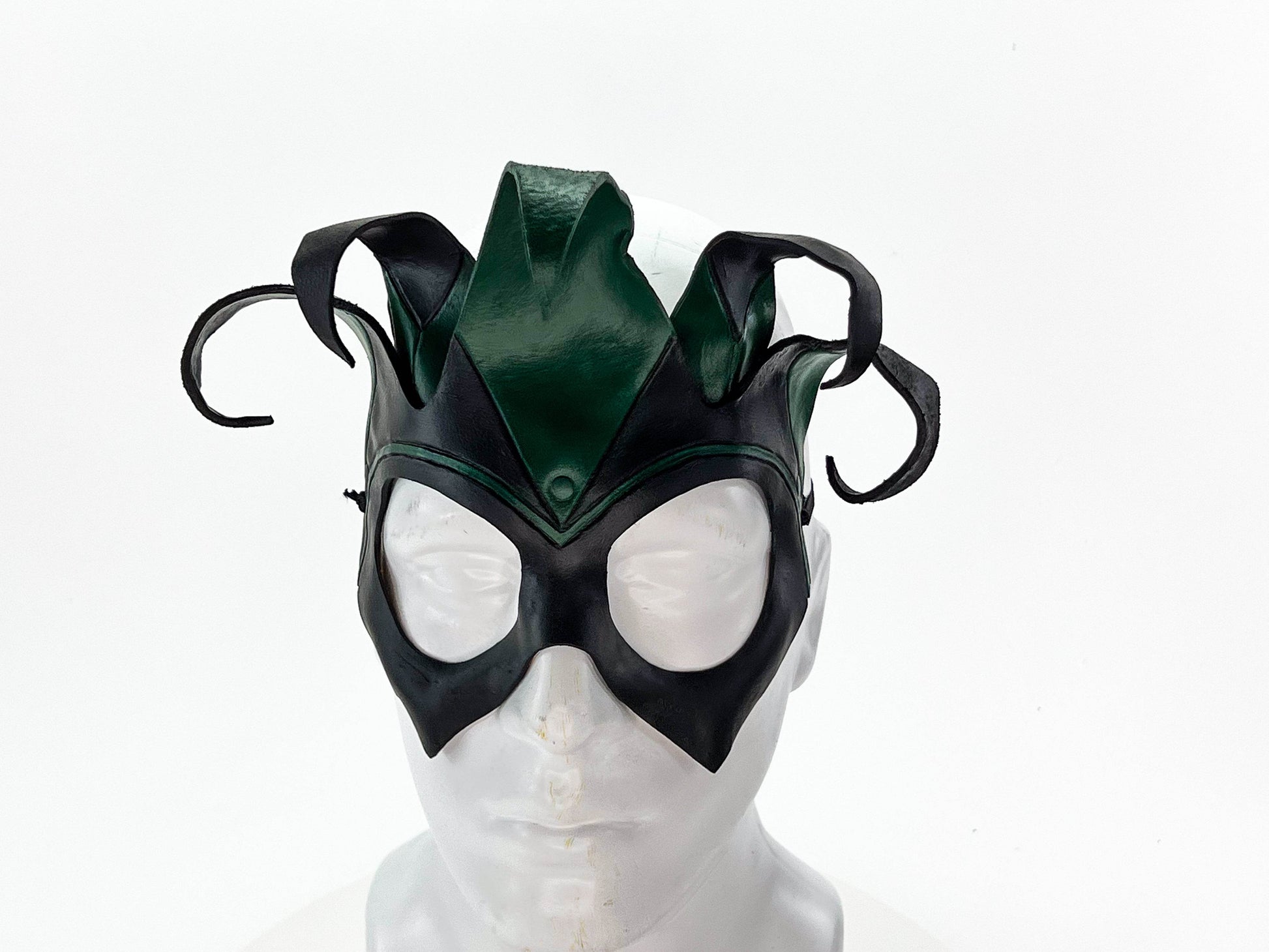 Handmade Genuine Leather Five Point Jester Mask in Green and Black No Bells - 