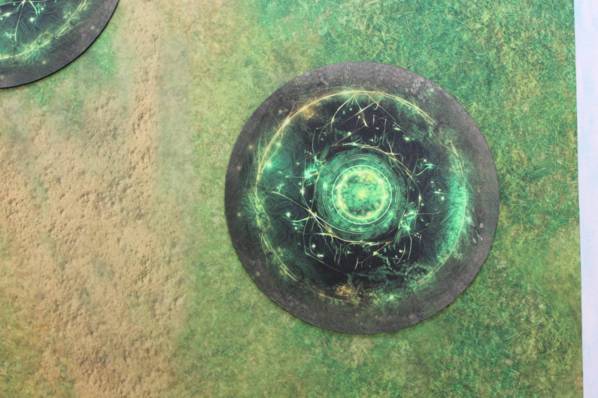 Warhammer 40k and AoS4 Neoprene Objective Markers - Green and Purple Energy - Set of 6